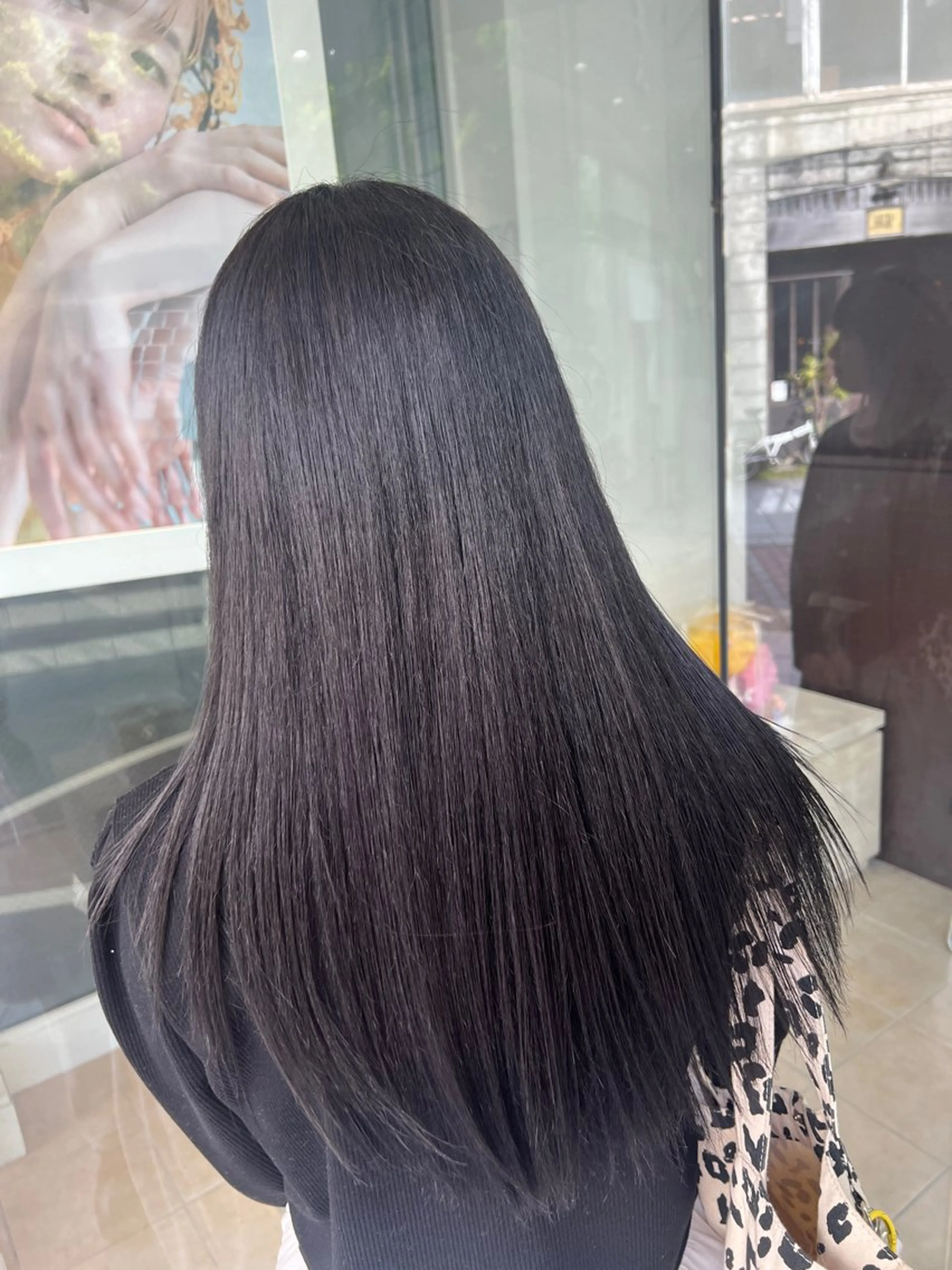 ロング カラー 黒髪 ブルーカラー シルバー Ⓜ️irai ✮のヘアスタイル