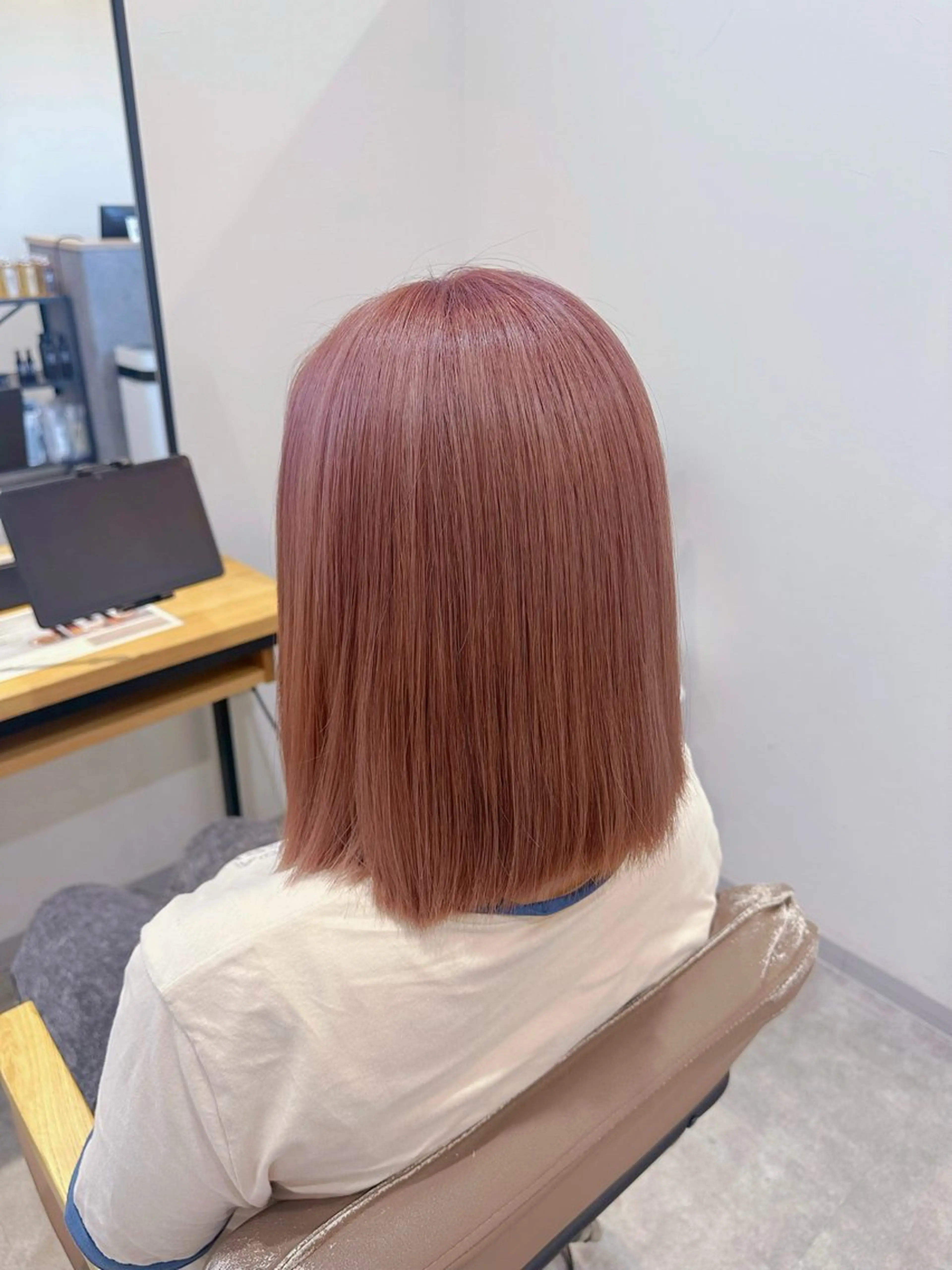 ミディアム カラー ベージュカラー ブリーチ ピンクカラー ピンクベージュ Rangali nanamiのヘアスタイル