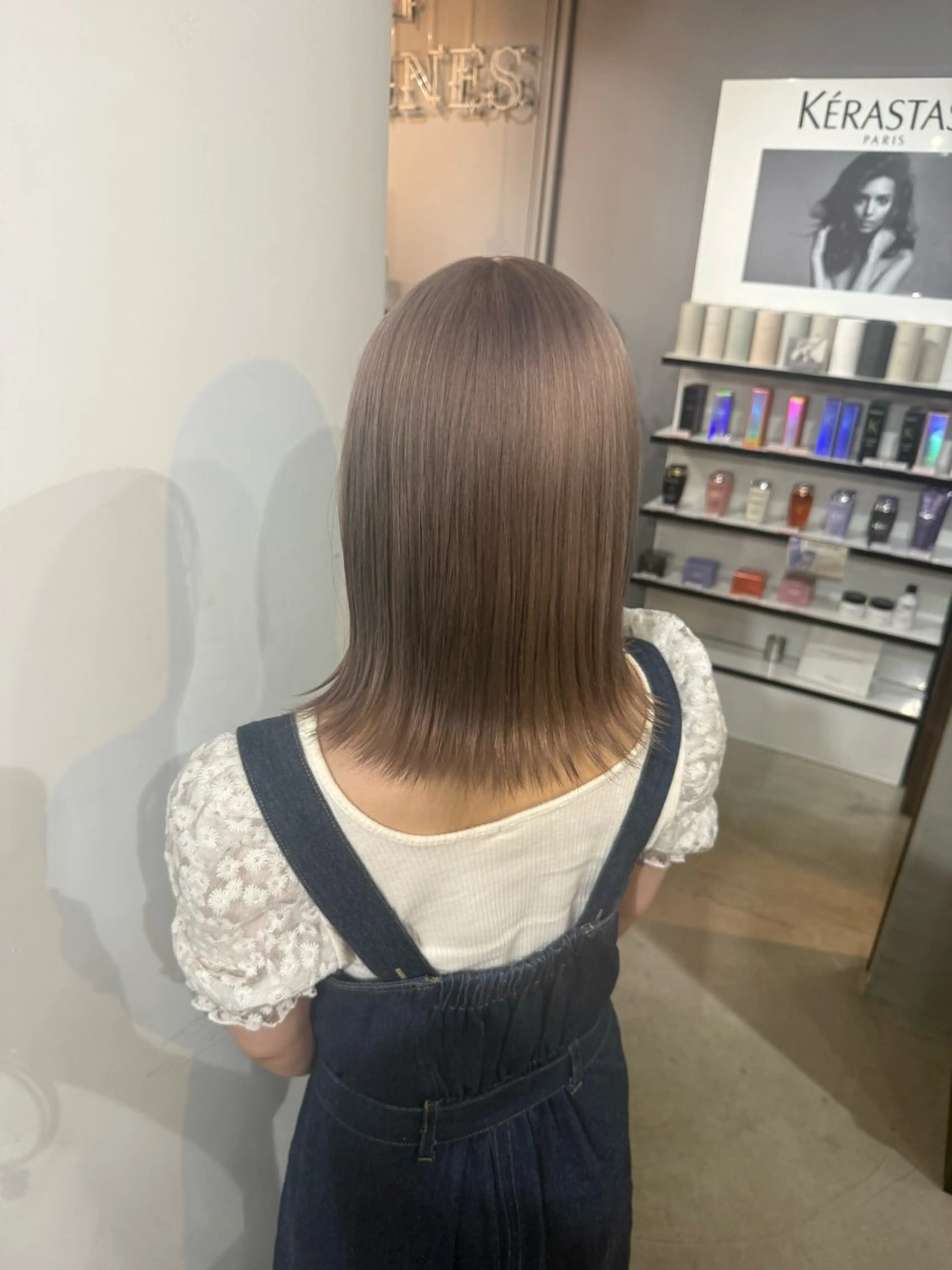 ミディアム 篠田 舞のヘアスタイル