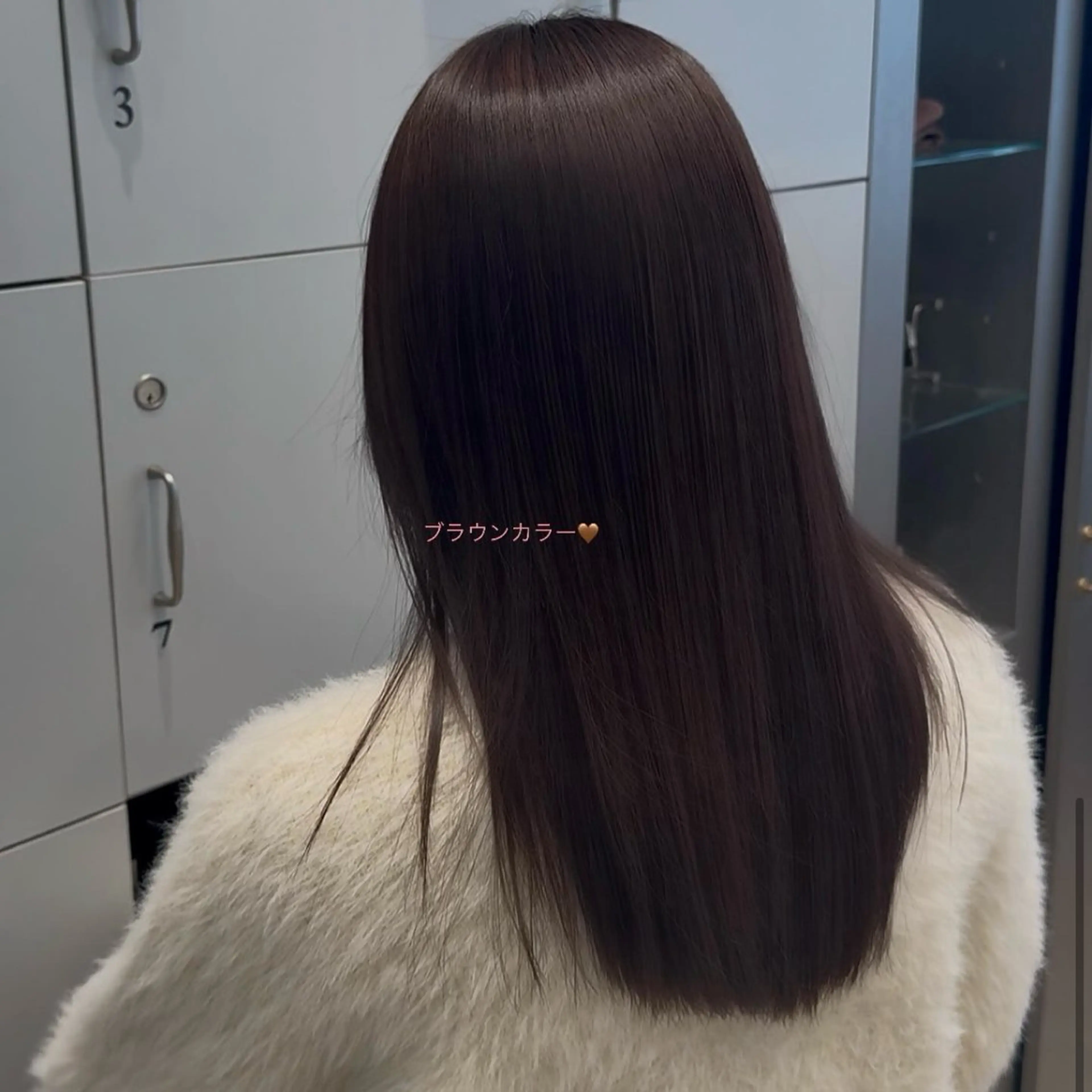 カラー 鈴木 美香のヘアスタイル