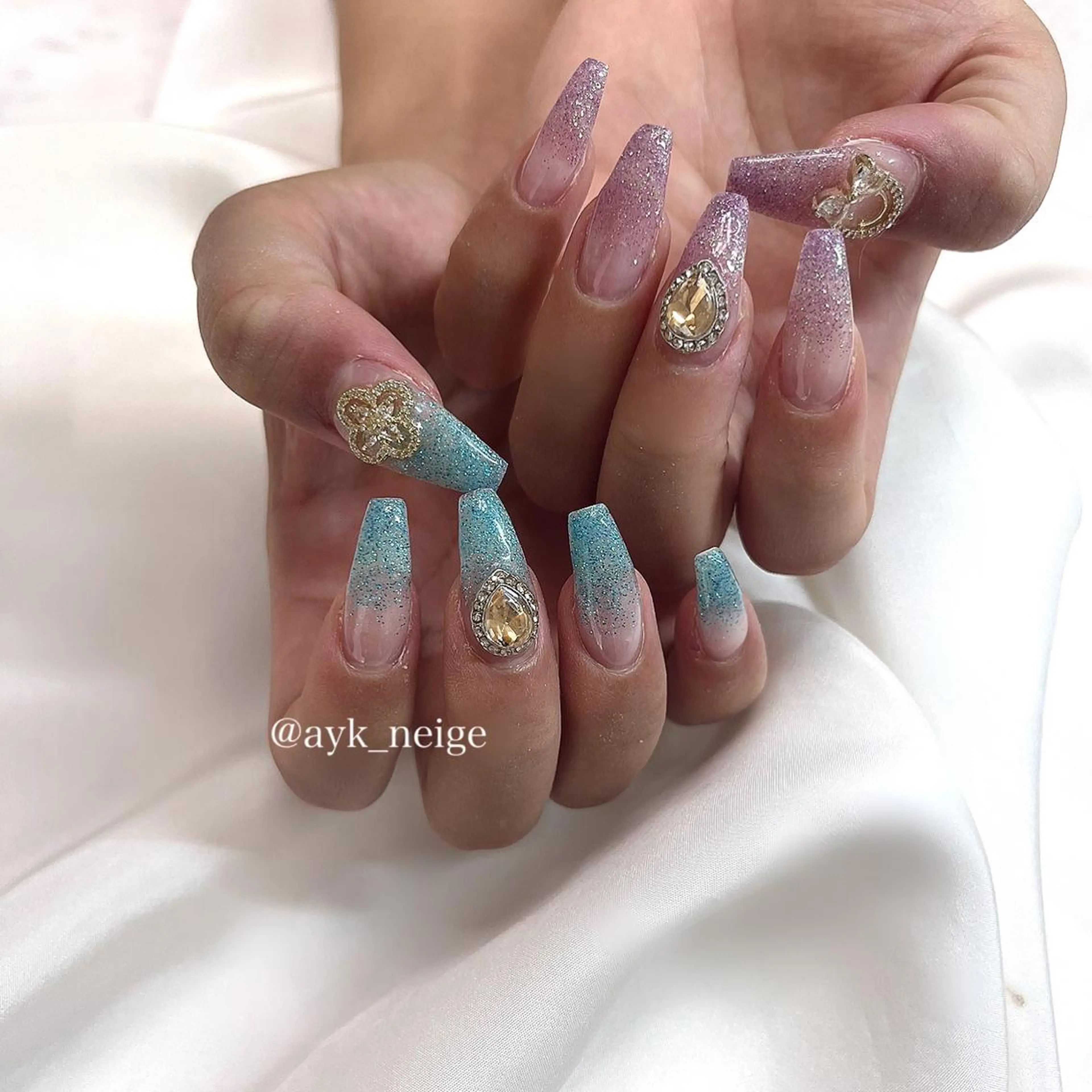 ネイル フットネイル フレンチネイル ガラスフレンチ グラデーション 韓国ネイル n'eige nail所属・大谷 綾香のネイルデザイン