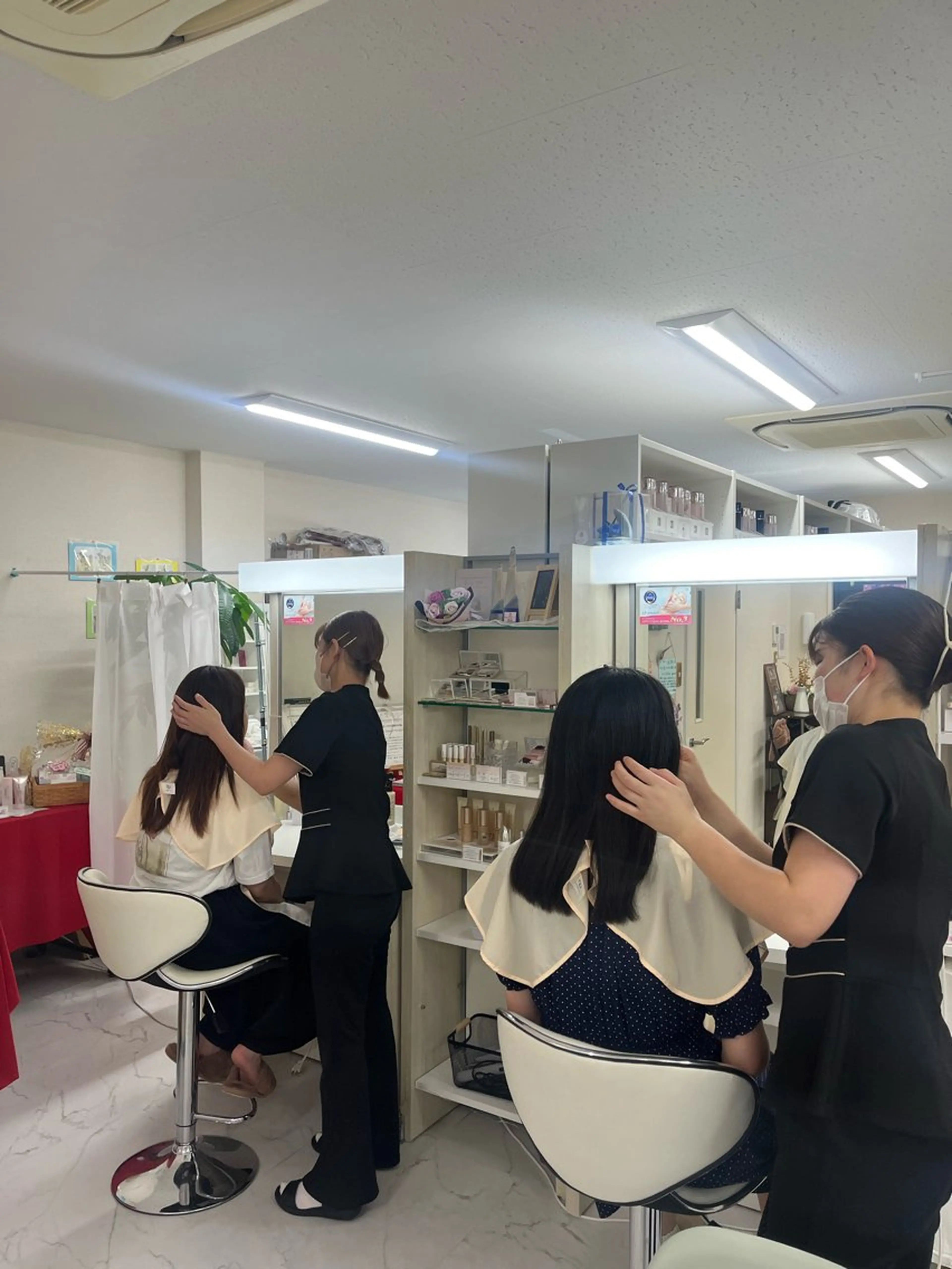 Toujours トゥジュールのエステ・リラクイメージ