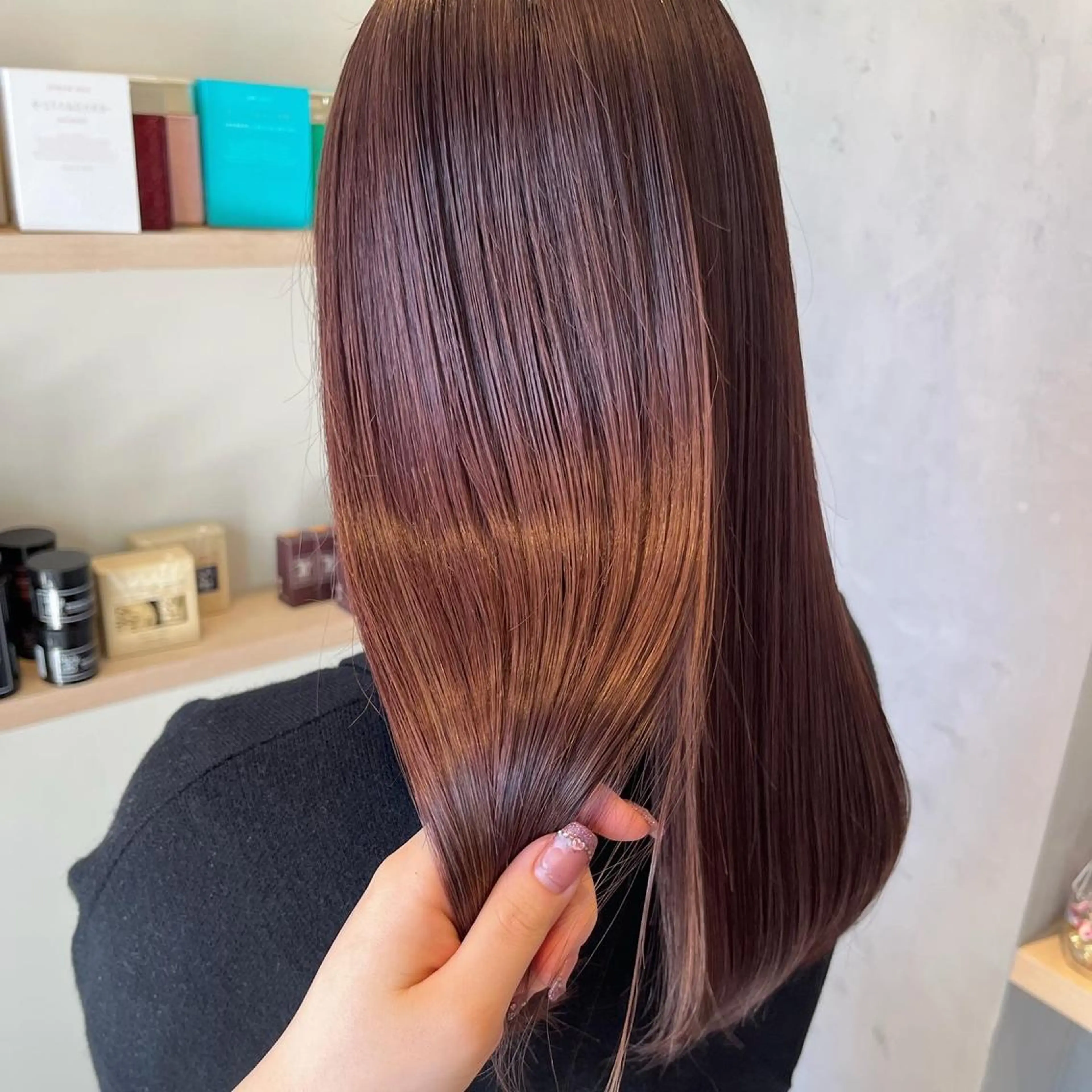 ロング ヘアカラー MAI ROCCO3rdのヘアスタイル