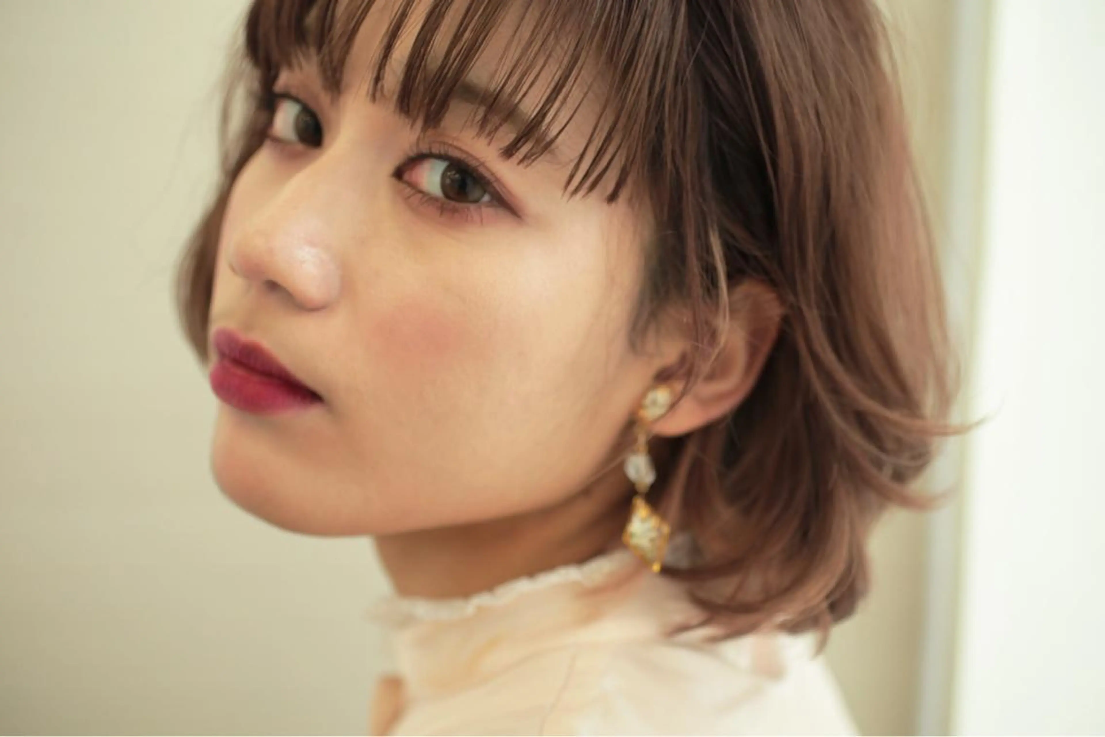 ショート 癖毛女子が推薦✨ 美髪メイク美容師のヘアスタイル