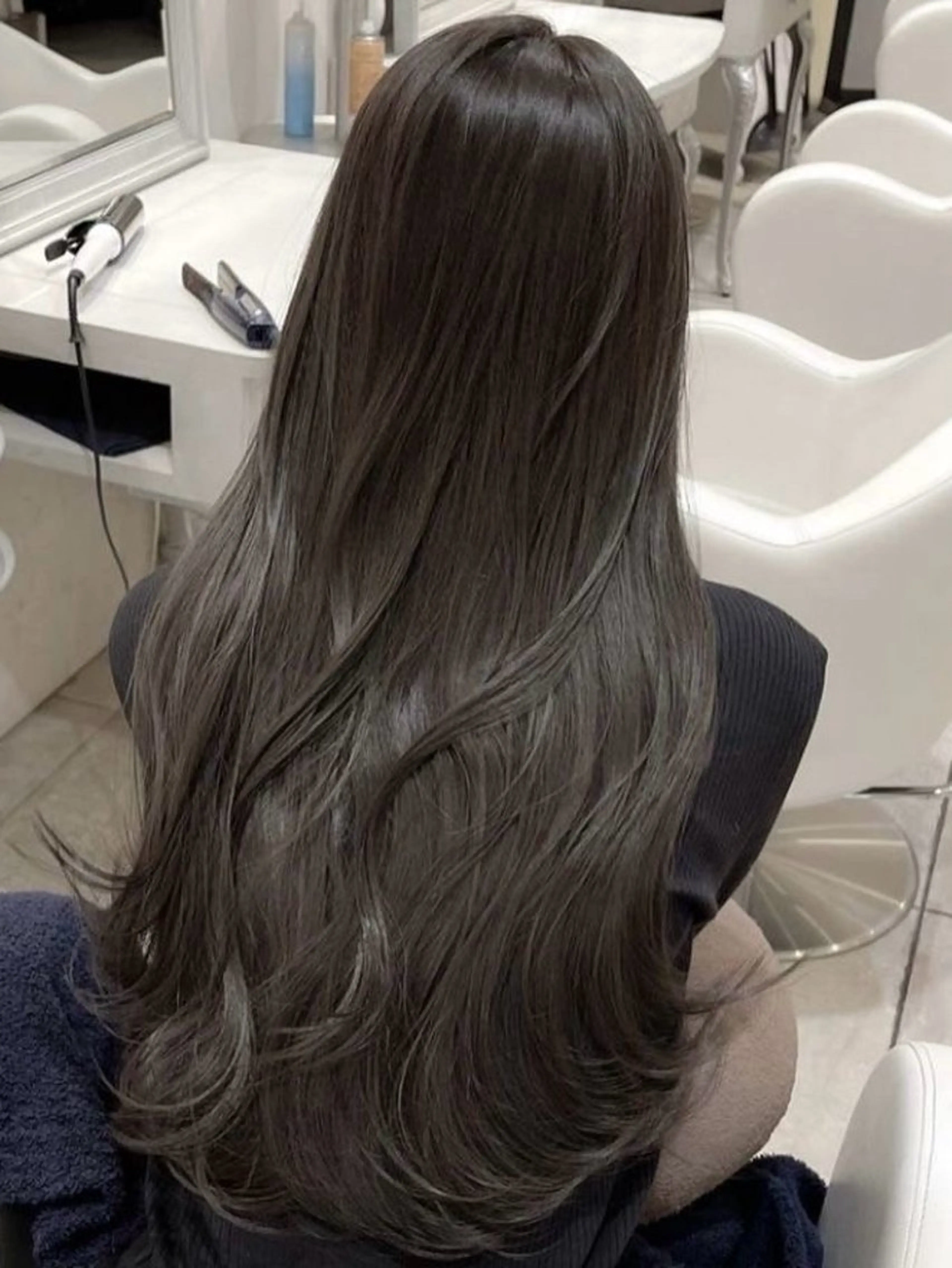 ロング カラー ヘアカラー 心斎橋ハイトーン特化 midori🍀のヘアスタイル