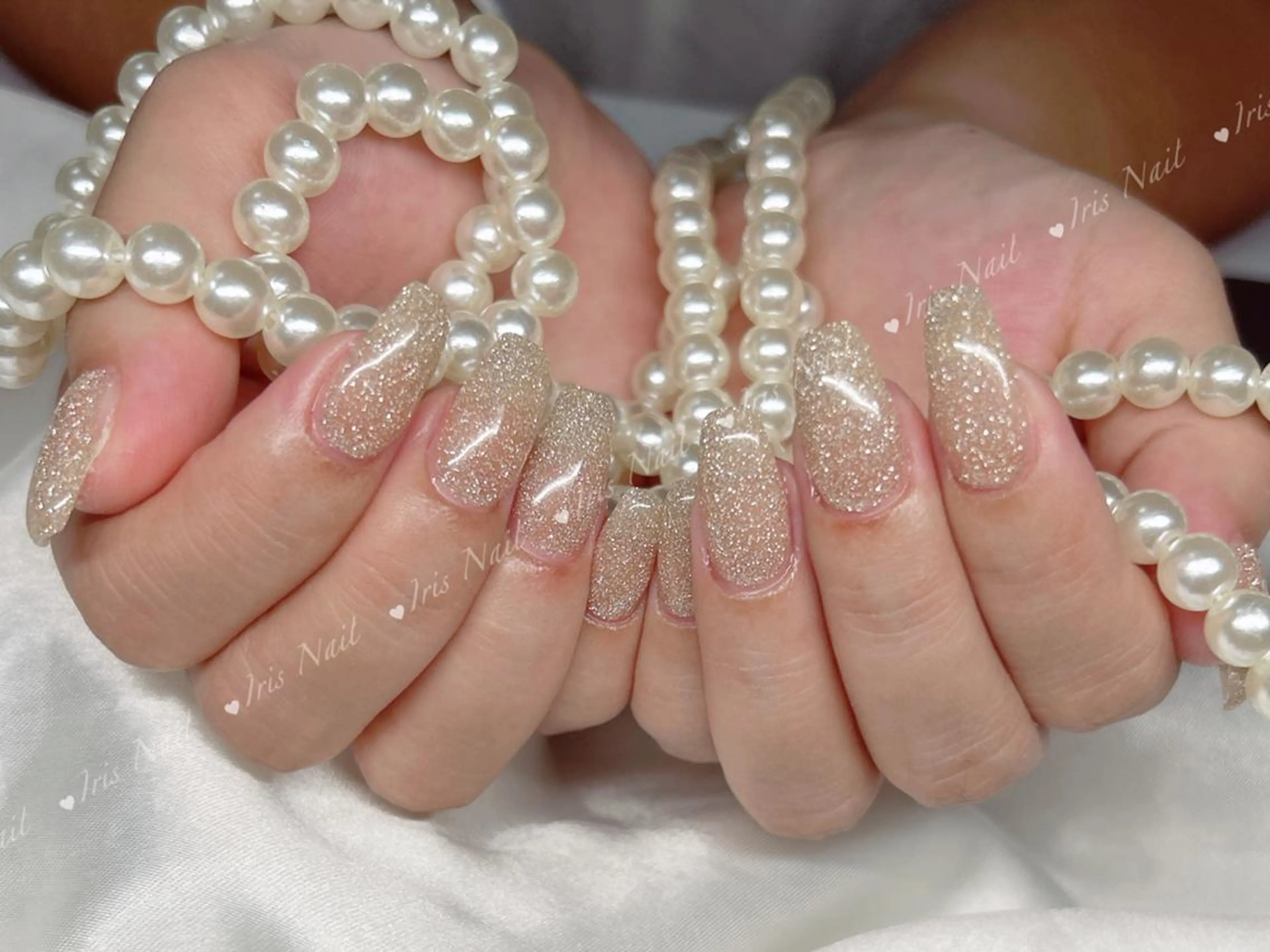 ネイル キラキラネイル ハンドネイル ハンドケア 🍒IRIS Nail🌸のネイルデザイン