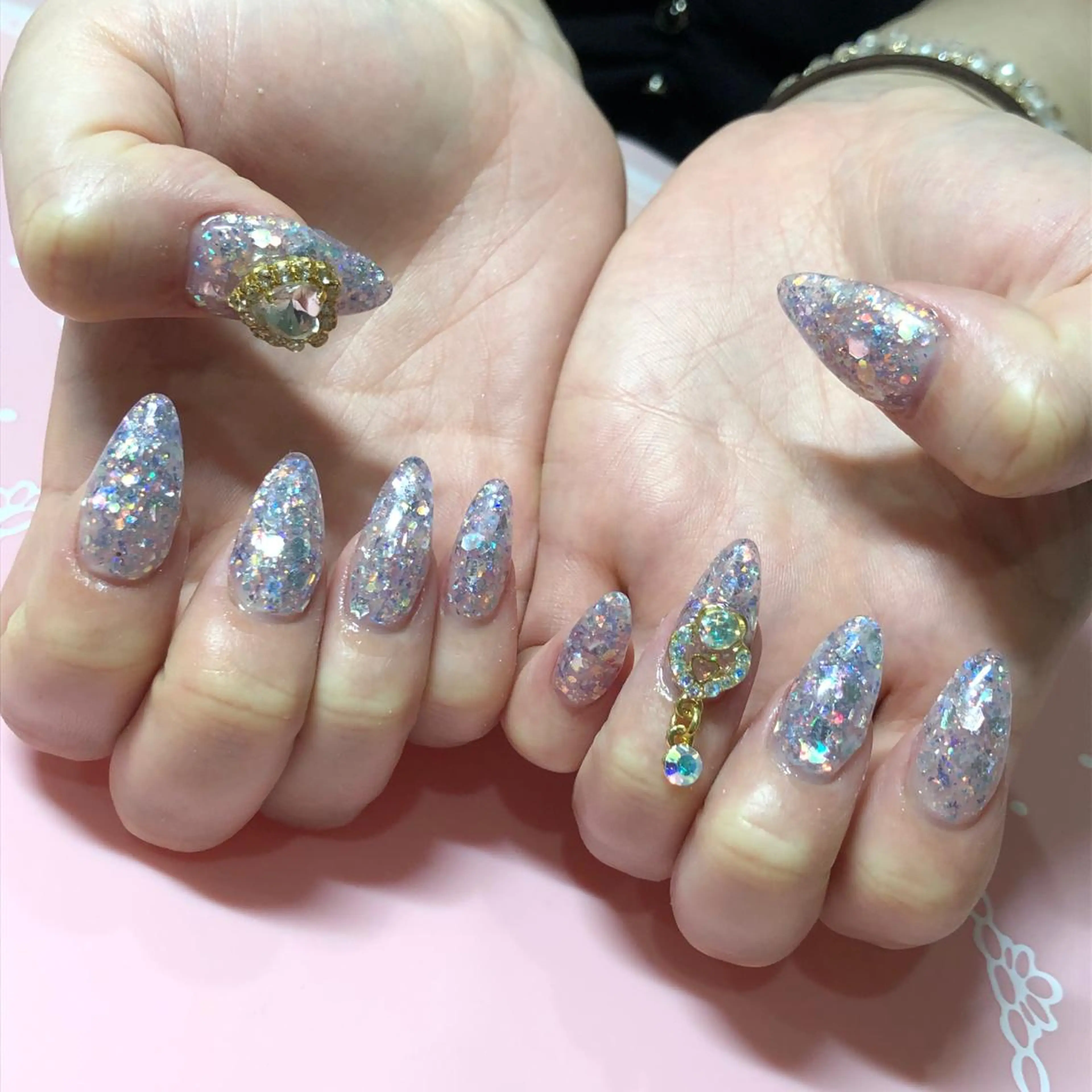 ミディアム ネイル ハンドネイル 《LB》ラブリエ Nail&eyeのマツエク・マツパデザイン