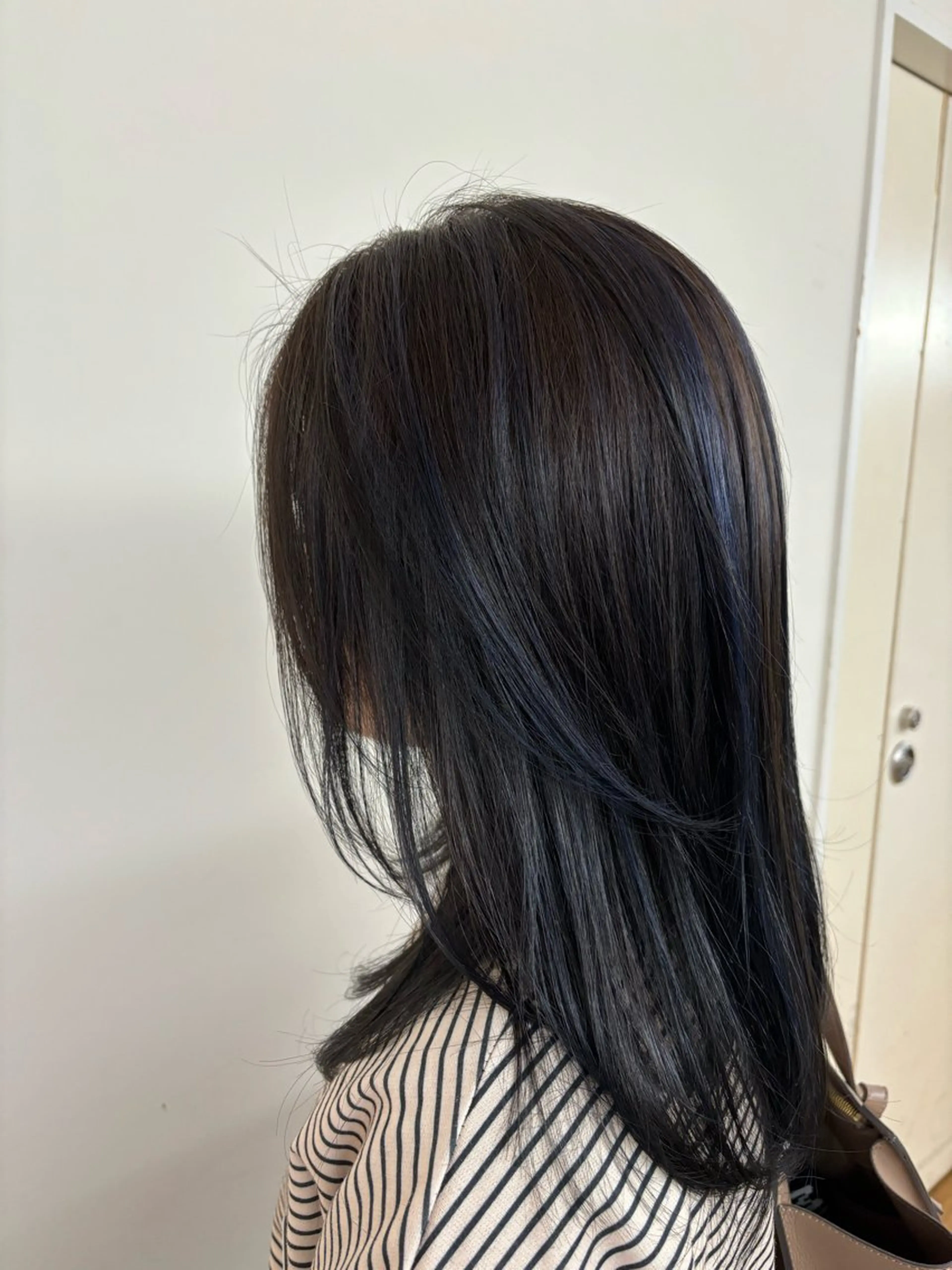 セミロング ハイライト ショート・ボブ✨南 津麦のヘアスタイル