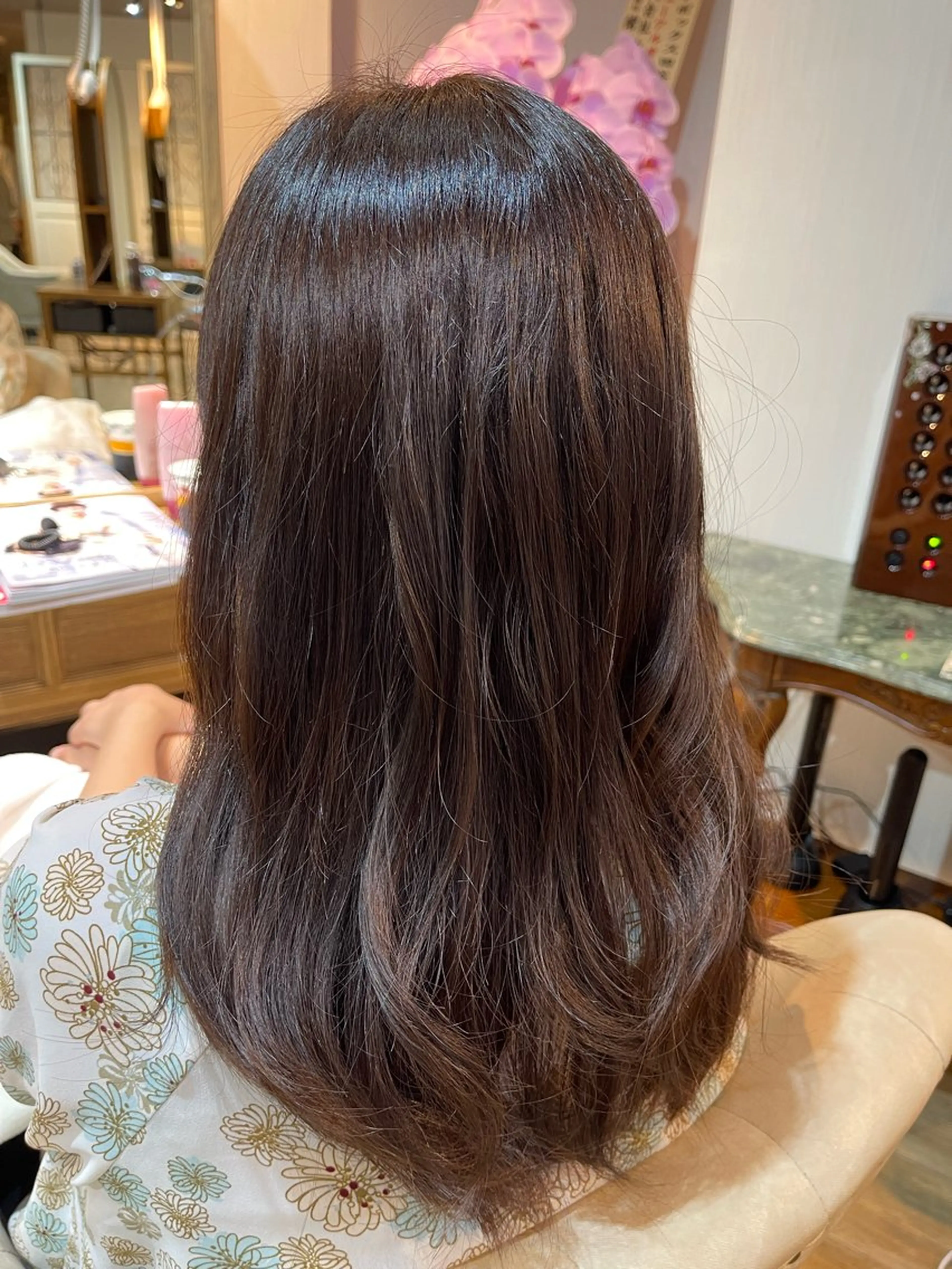 セミロング Heart box 仲嶺　瑠輝のヘアスタイル