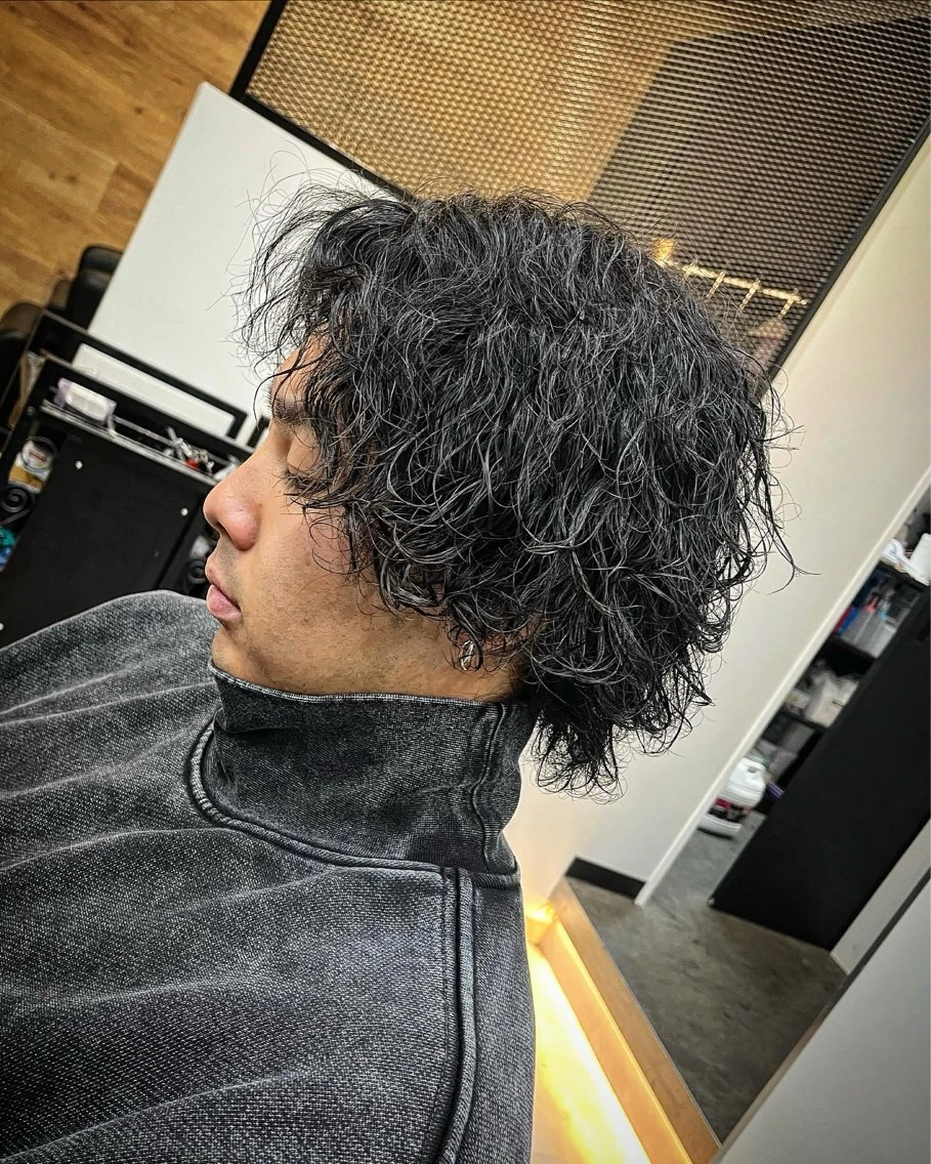 ミディアム パーマ ヘアアレンジ メンズ ミディアムパーマ メンズパーマ 波巻きパーマ カット パーマ ヘアセット men'slapis YUTOのヘアスタイル