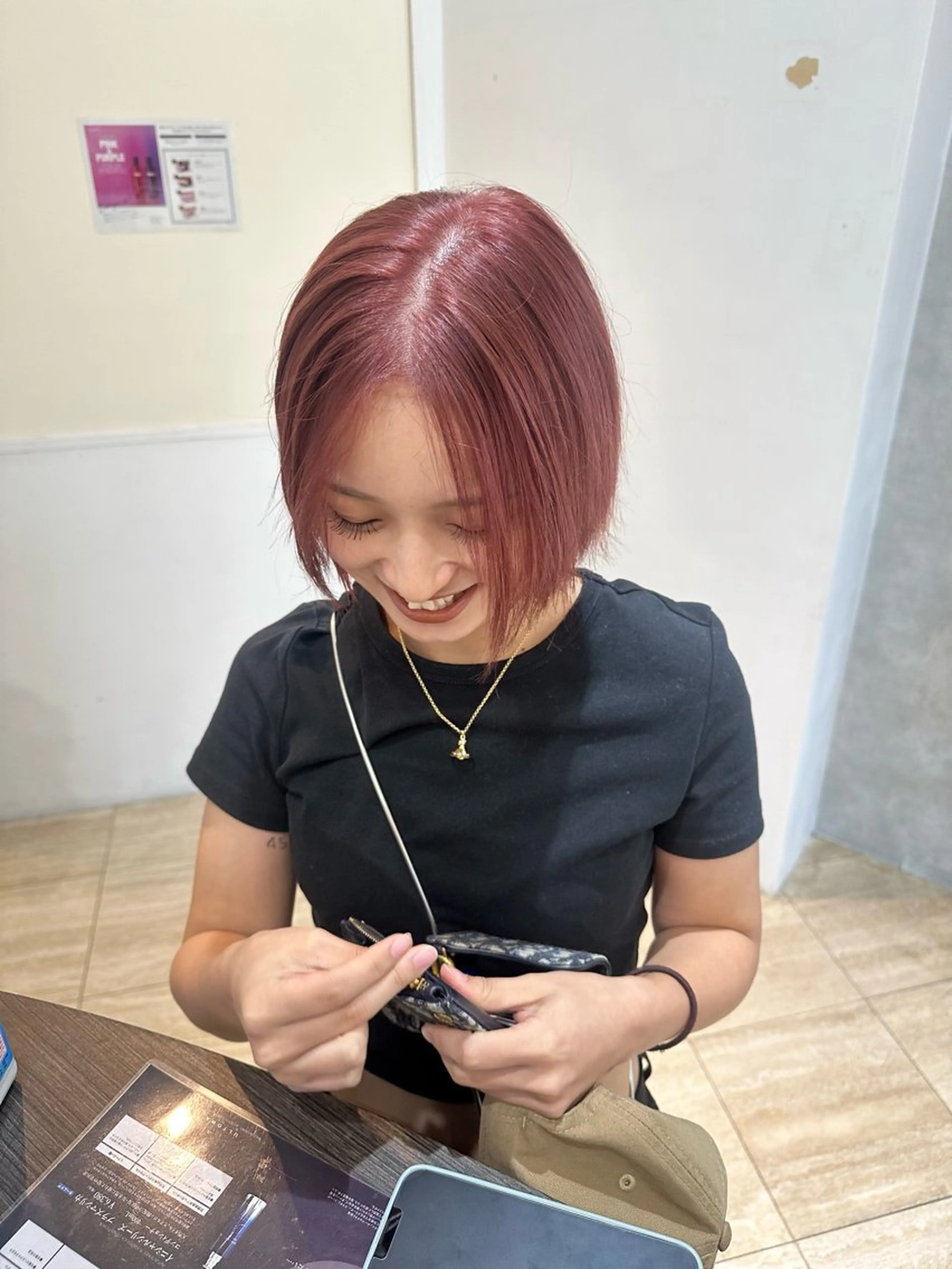 ショート カラー ブリーチ レッドカラー ヘアカラー ROSEL末吉 海渡のヘアスタイル