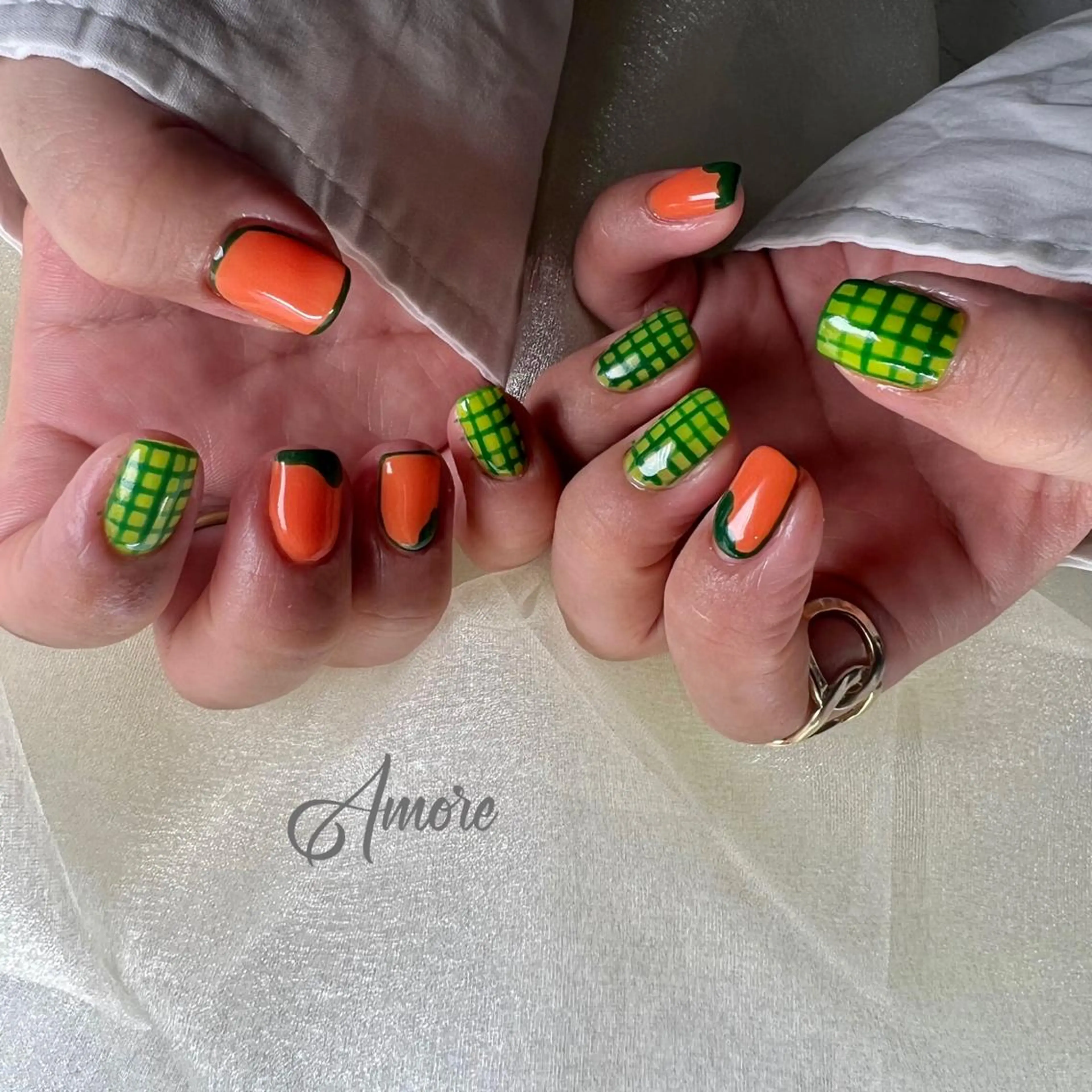 ネイル ジェルネイル 氷ネイル・うるうるネイル マグネットネイル ミラーネイル ニュアンスネイル You kyehwaのネイルデザイン