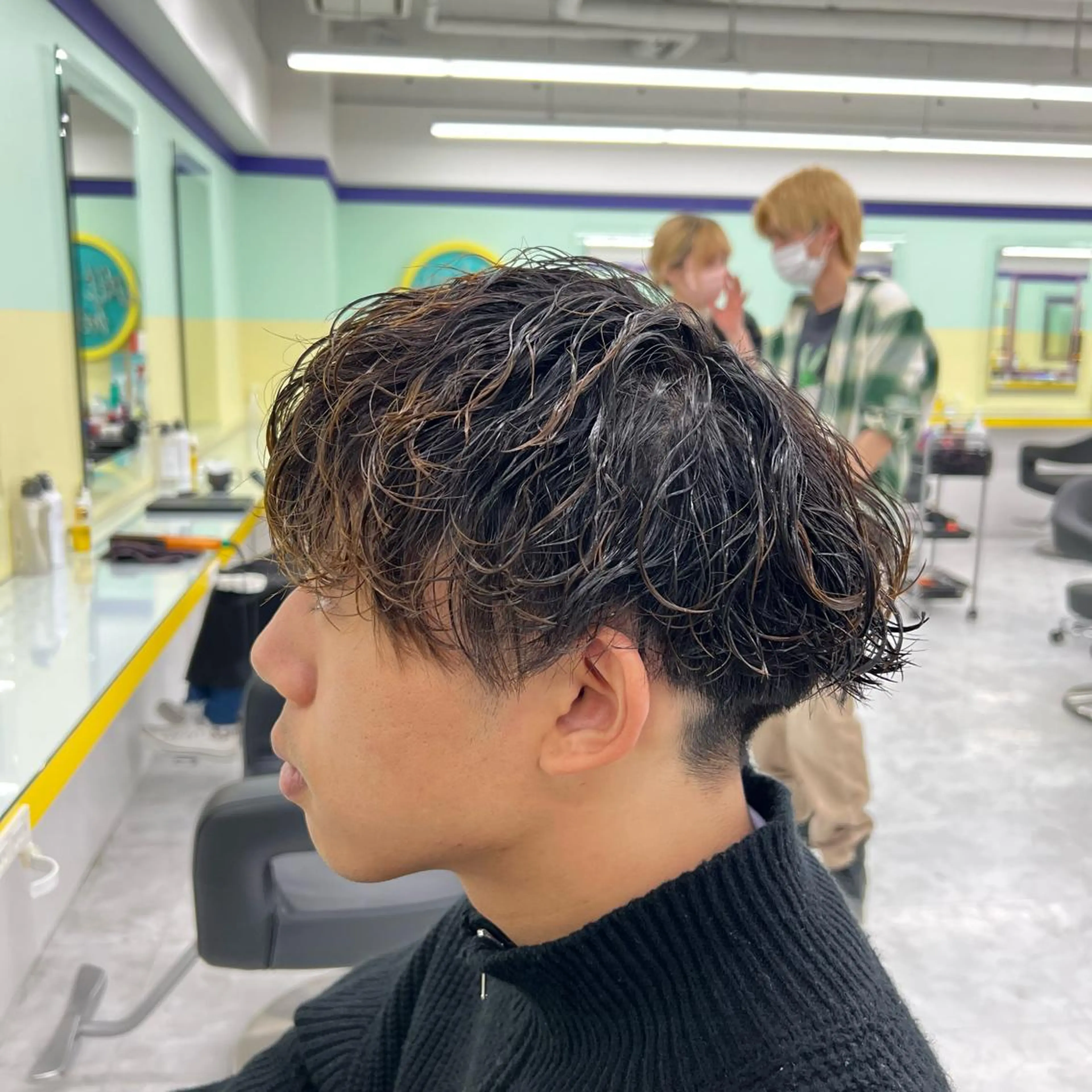 ショート カラー パーマ ヘアアレンジ メンズ キッズ ネイル マツエク・マツパ アイブロウ アップバング センターパート メンズハイライト マッシュ メンズパーマ 🔷横浜1のパーマ 職人🔷将太郎のヘアスタイル
