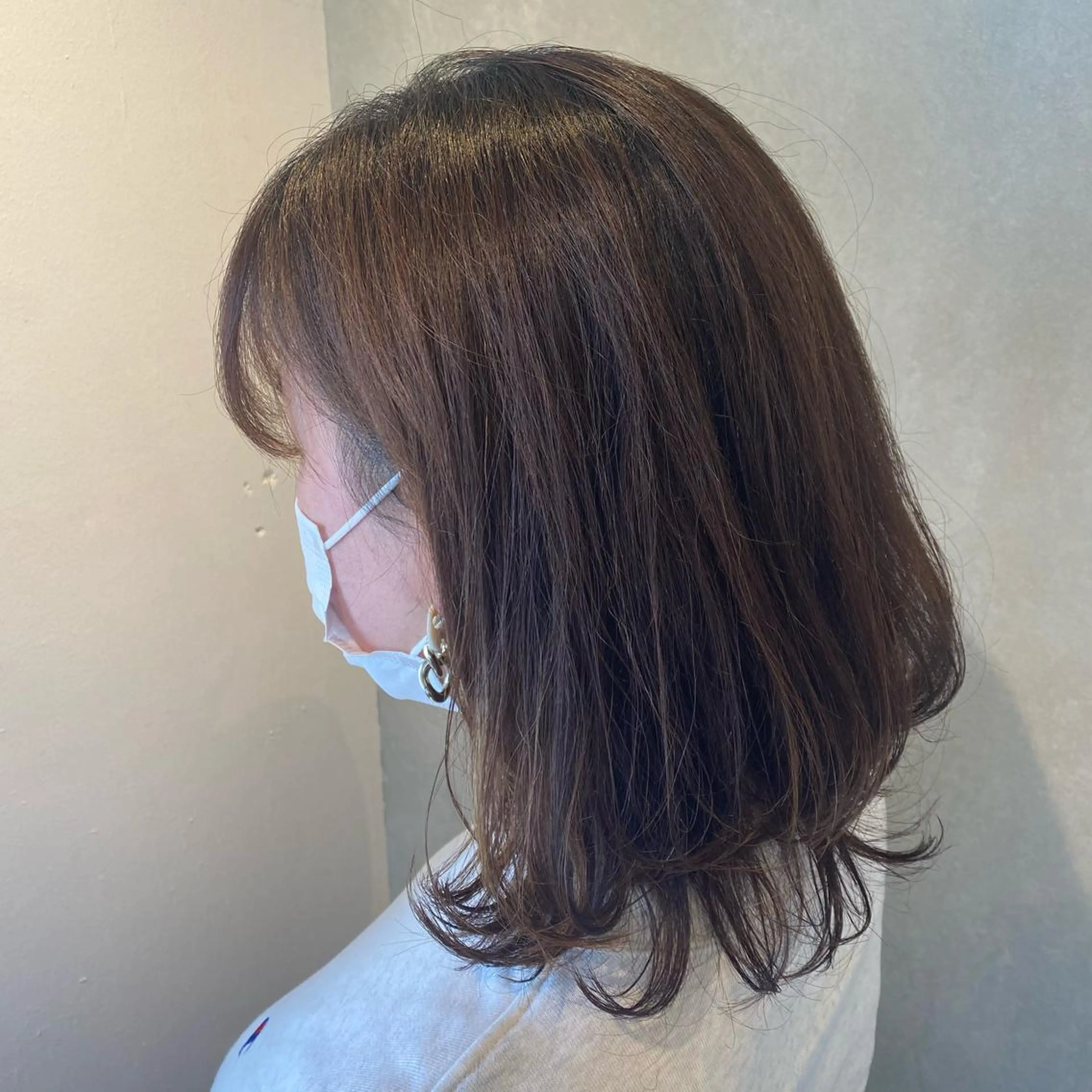 ミディアム レイヤーカット 《ノンダメージサロン（R）認定店》Lumiere神戸・三ノ宮所属・大田 留衣のヘアスタイル
