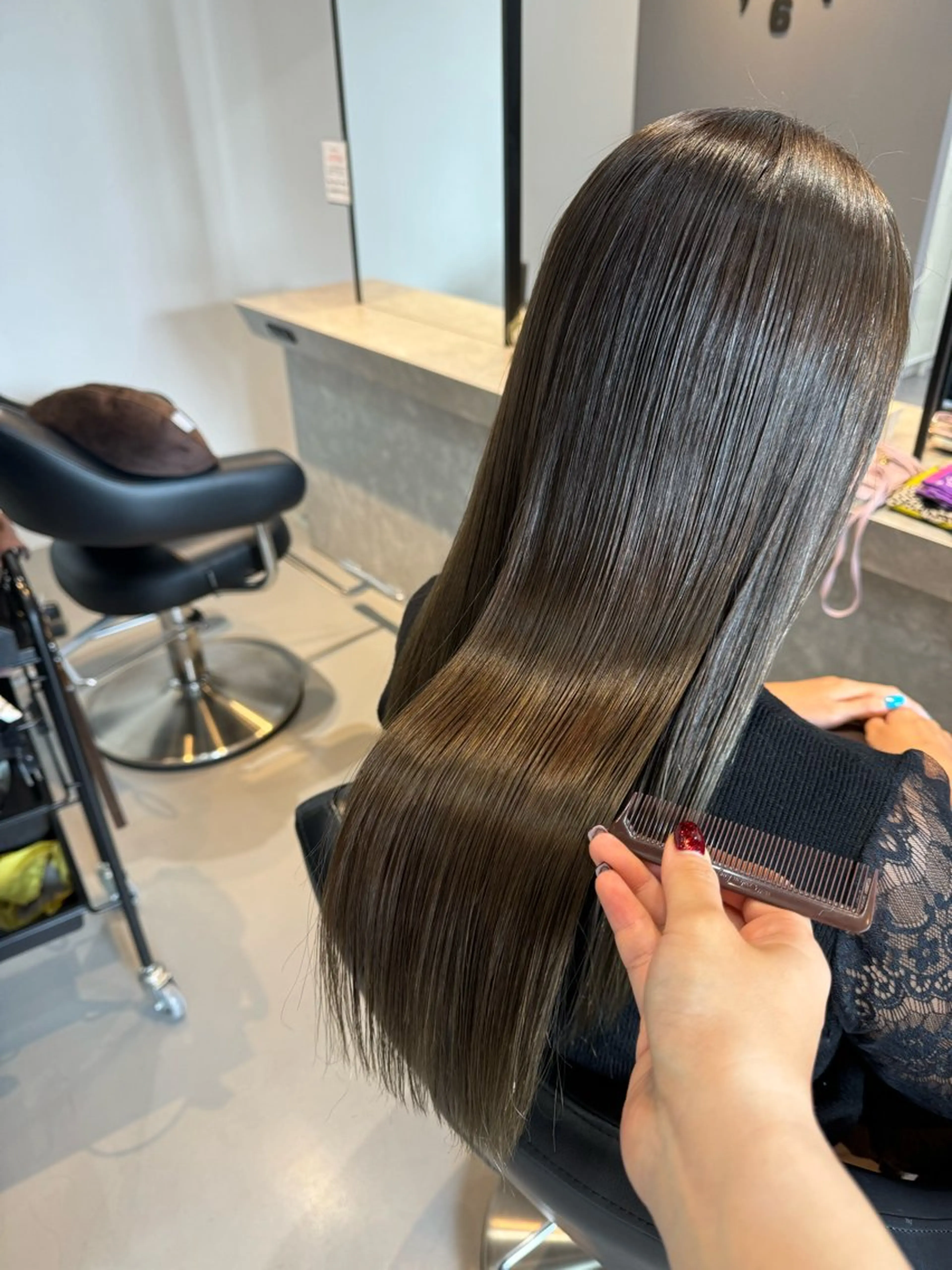 ロング カラー ベージュカラー ブリーチ ブリーチなしカラー 髪質改善 カット ヘアカラー トリートメント 髪質改善×艶カラー Haruのヘアスタイル
