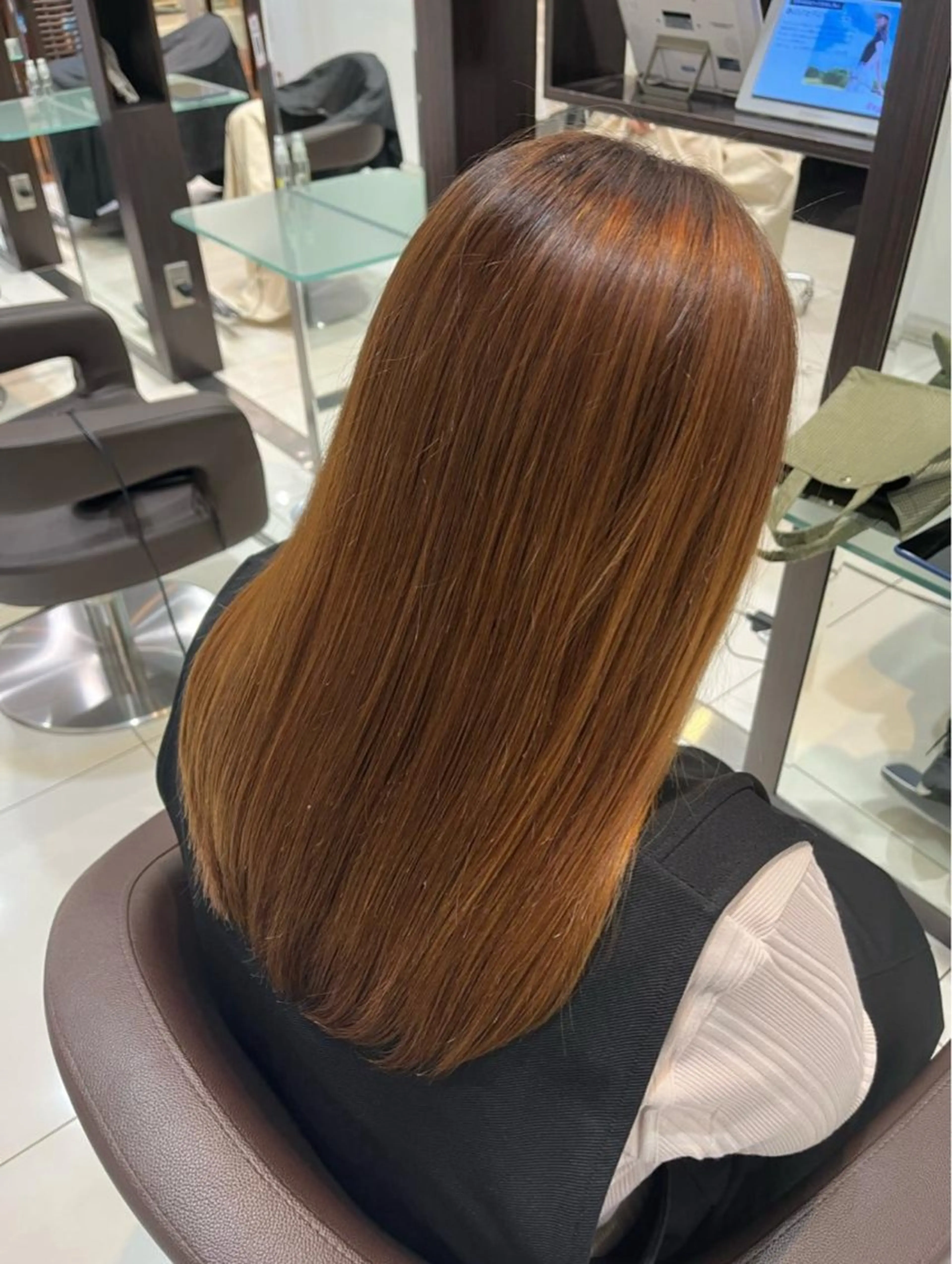 セミロング 縮毛矯正 ダブルカラー募集中/ 漆谷妃茉莉🌷のヘアスタイル