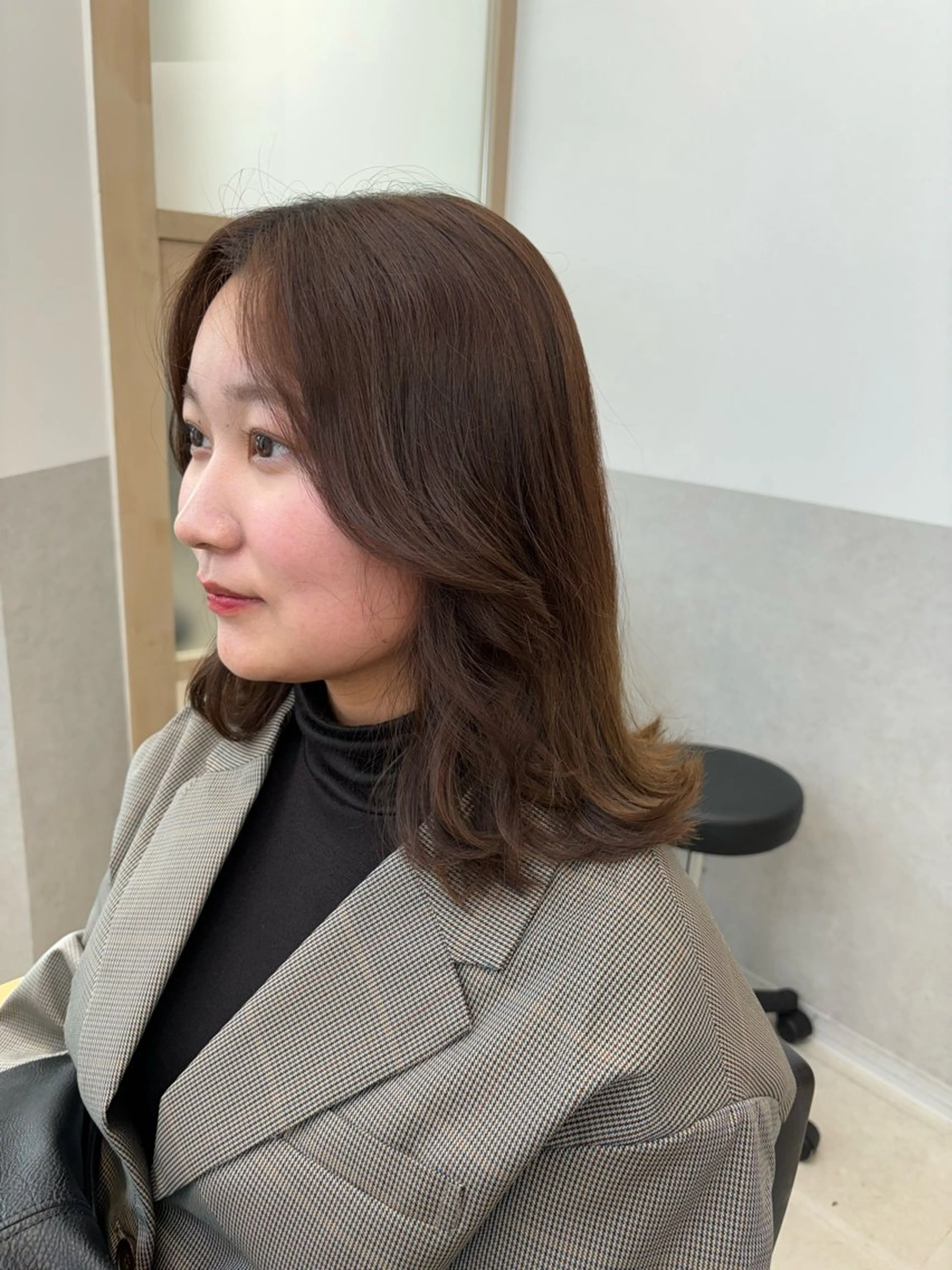 ミディアム 艶髪韓国ヘア 💘小笠原涼華のヘアスタイル