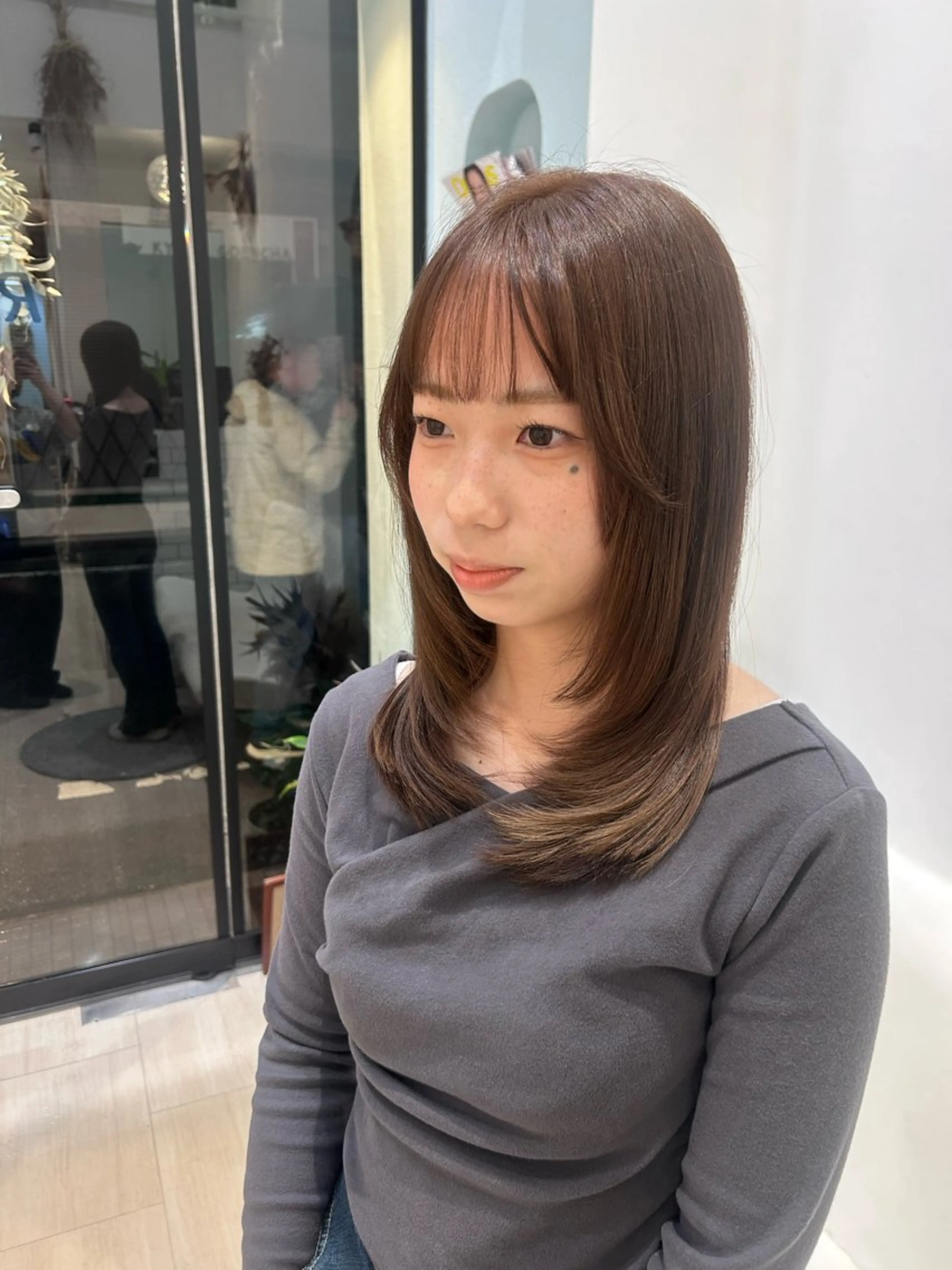 ミディアム カット ヘアカラー 堀 日次のヘアスタイル