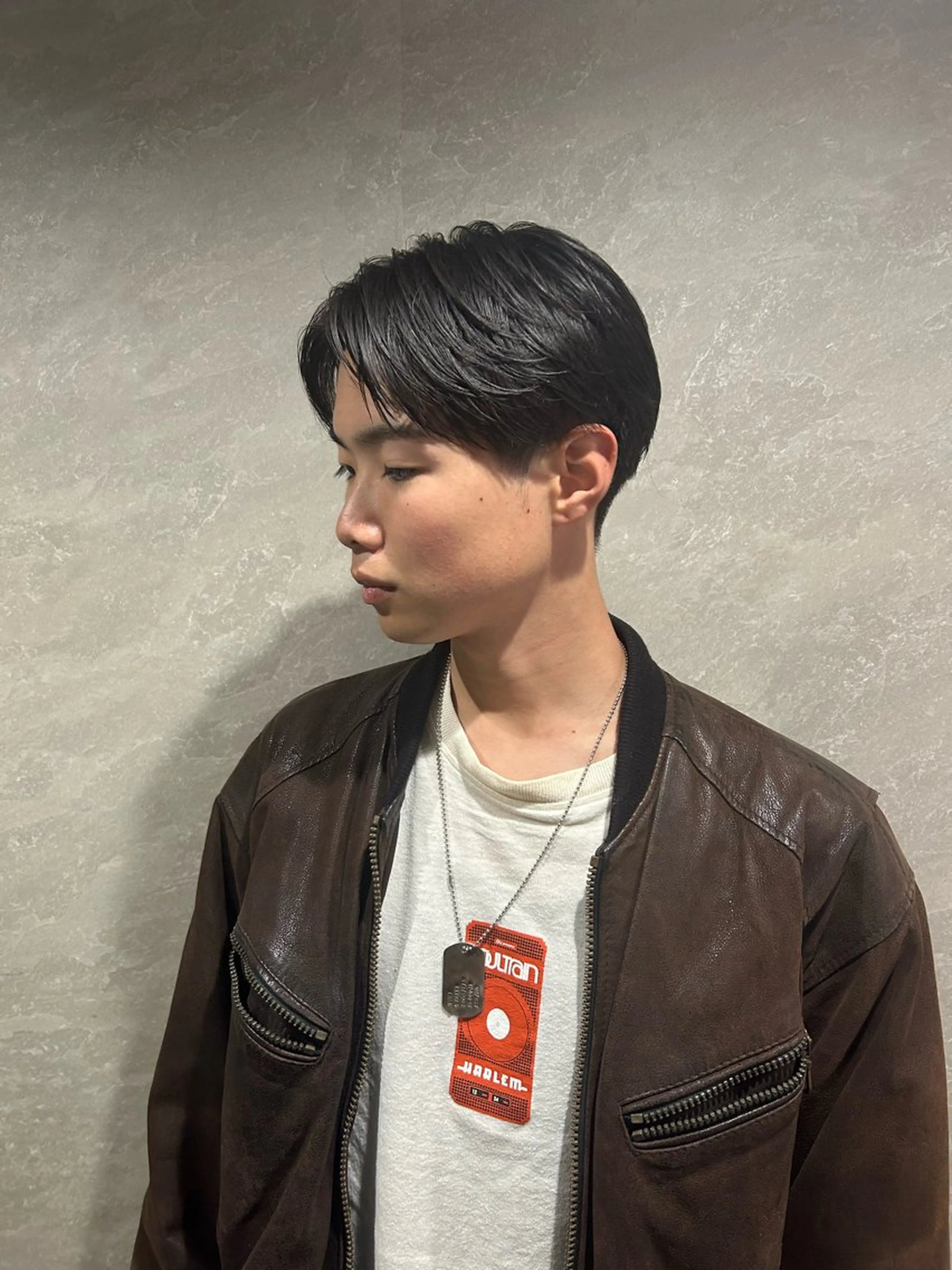 メンズ 新宿 韓国 シャドウパーマ 志龍のヘアスタイル