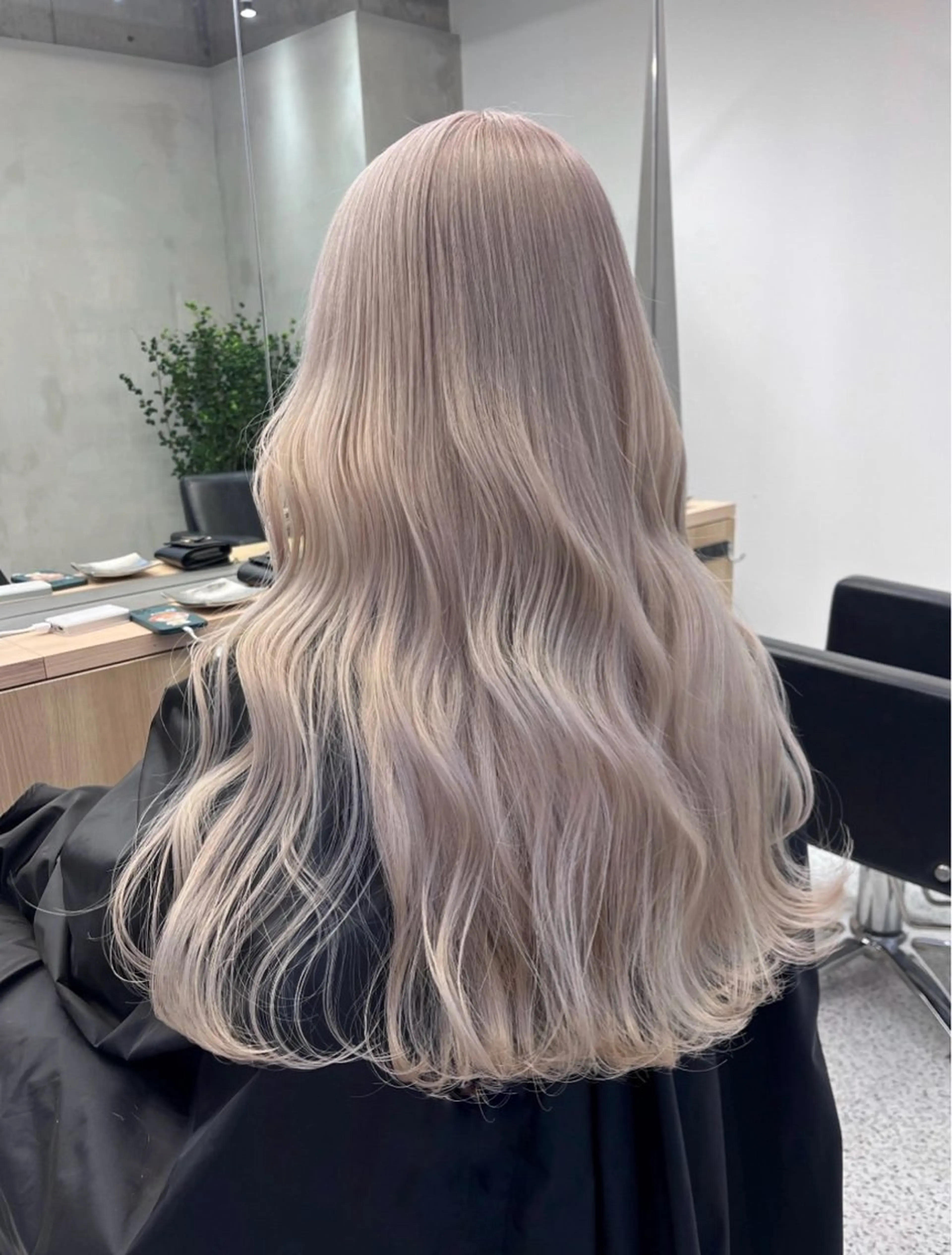 ロング 【渋谷ハイトーン/ ブリーチ】ミサキ🎀のヘアスタイル