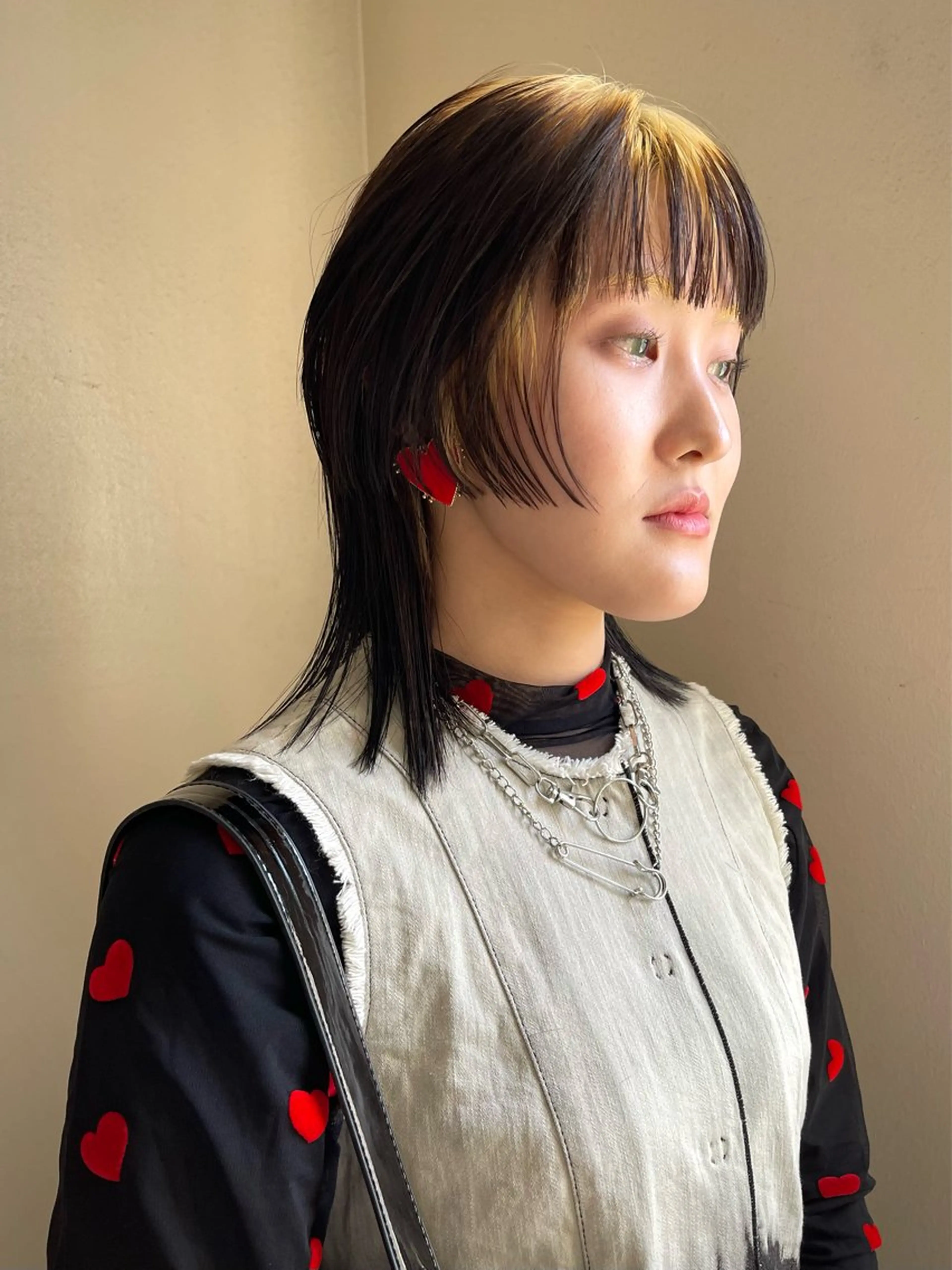 セミロング カラー ブリーチ 抜きっぱなしブロンド ケアブリーチ デザインカラー ダブルカラー カット ヘアカラー トリートメント ヘアセット 安部佑哉/ハイトーン /レイヤー/ブリーチのヘアスタイル