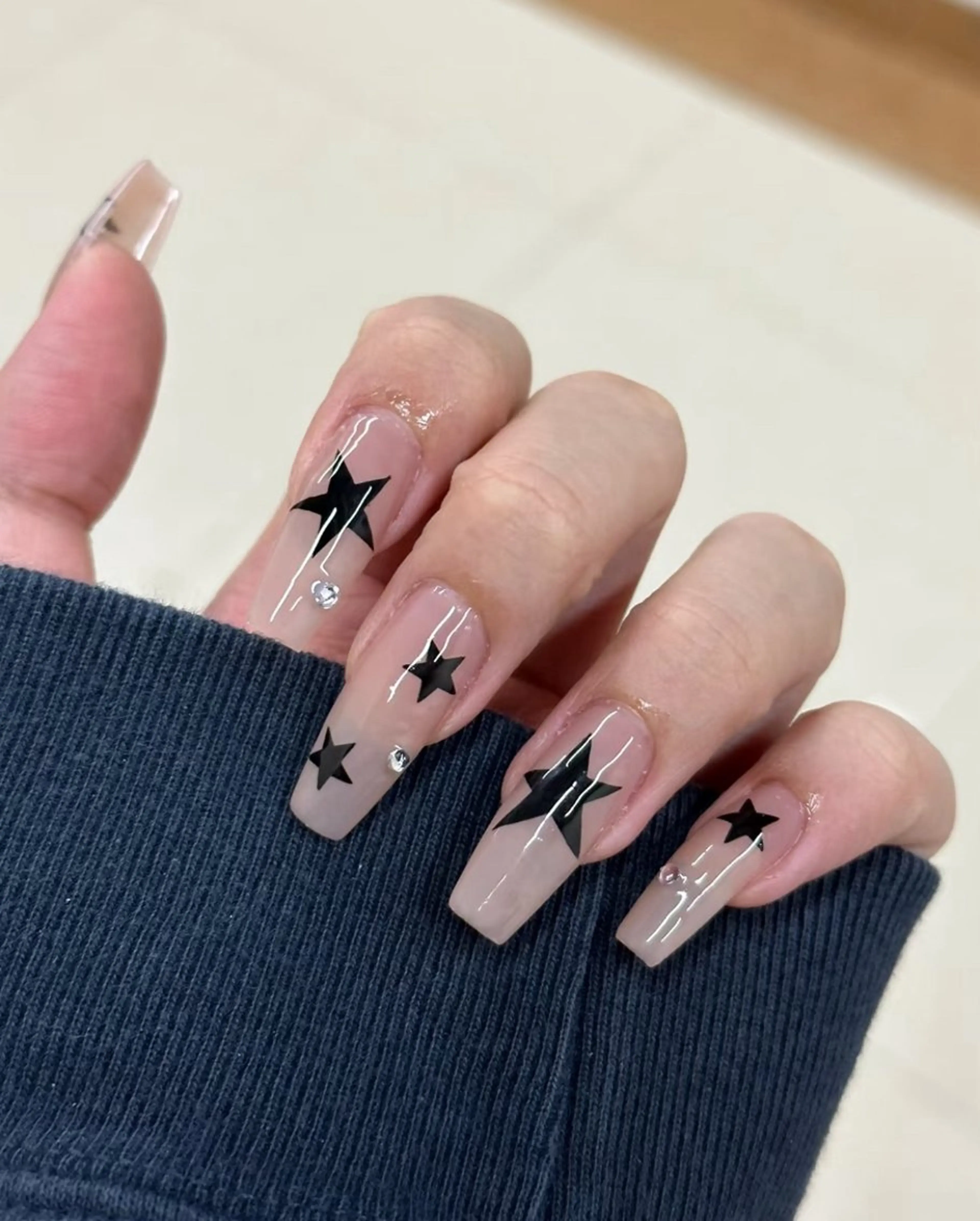 ネイル フレンチネイル グラデーション キラキラネイル 韓国ネイル マグネットネイル ハンドネイル 🎀YooLi Nail salonのネイルデザイン