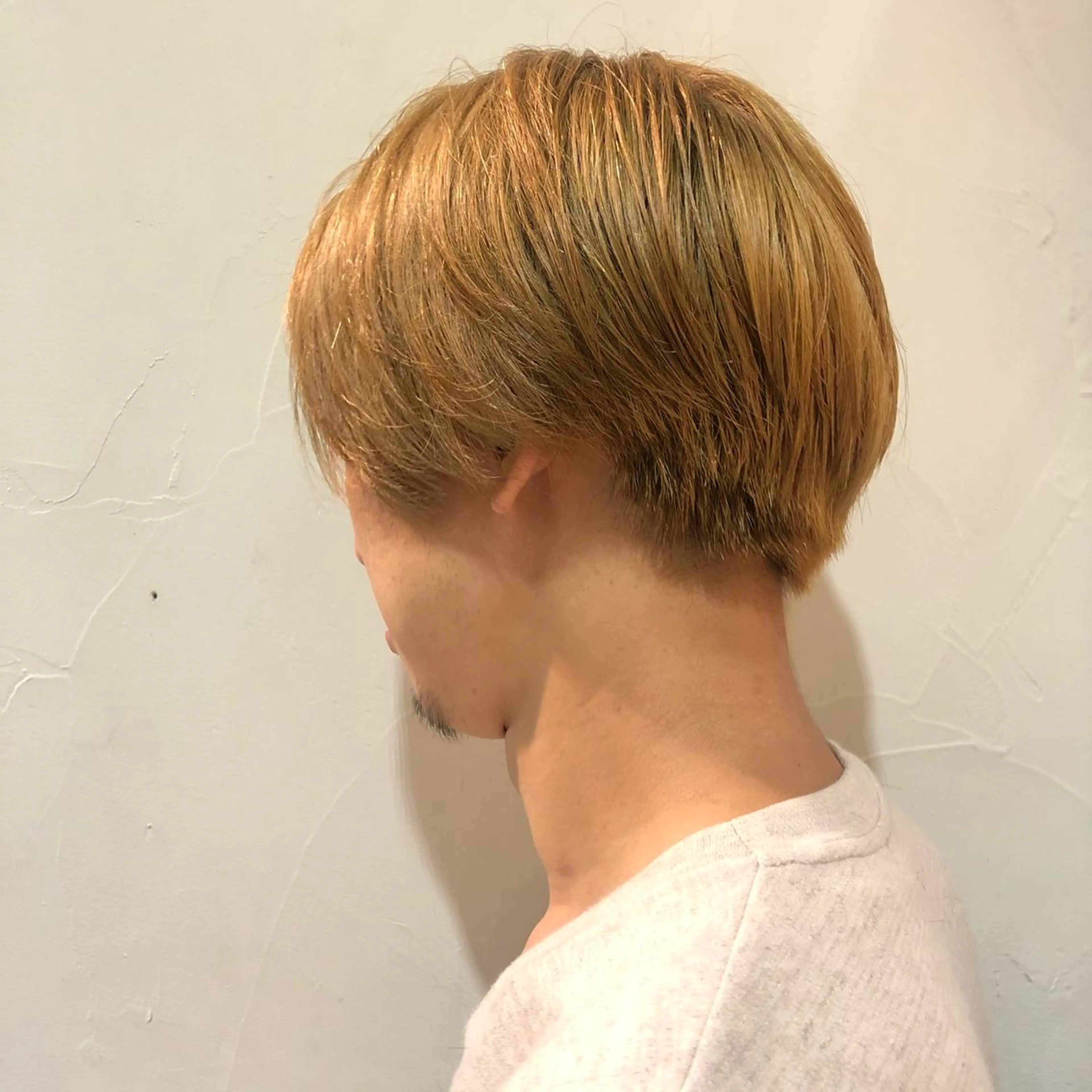 カラー メンズ メンズブリーチ メンズハイトーン ベージュカラー ブリーチ ハイトーンカラー み ゆきのマツエク・マツパデザイン