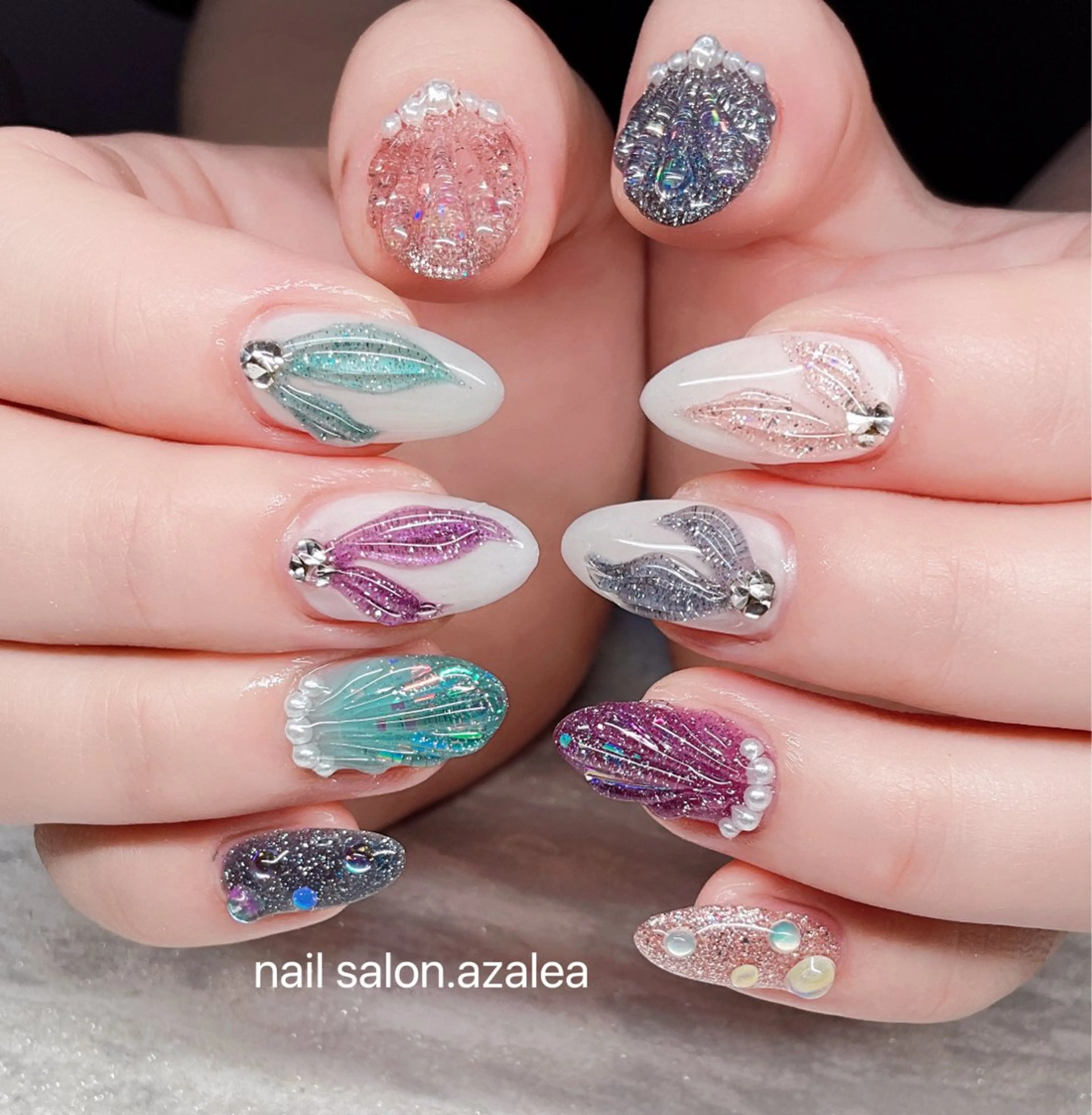 ネイル ハンドネイル R inのネイルデザイン