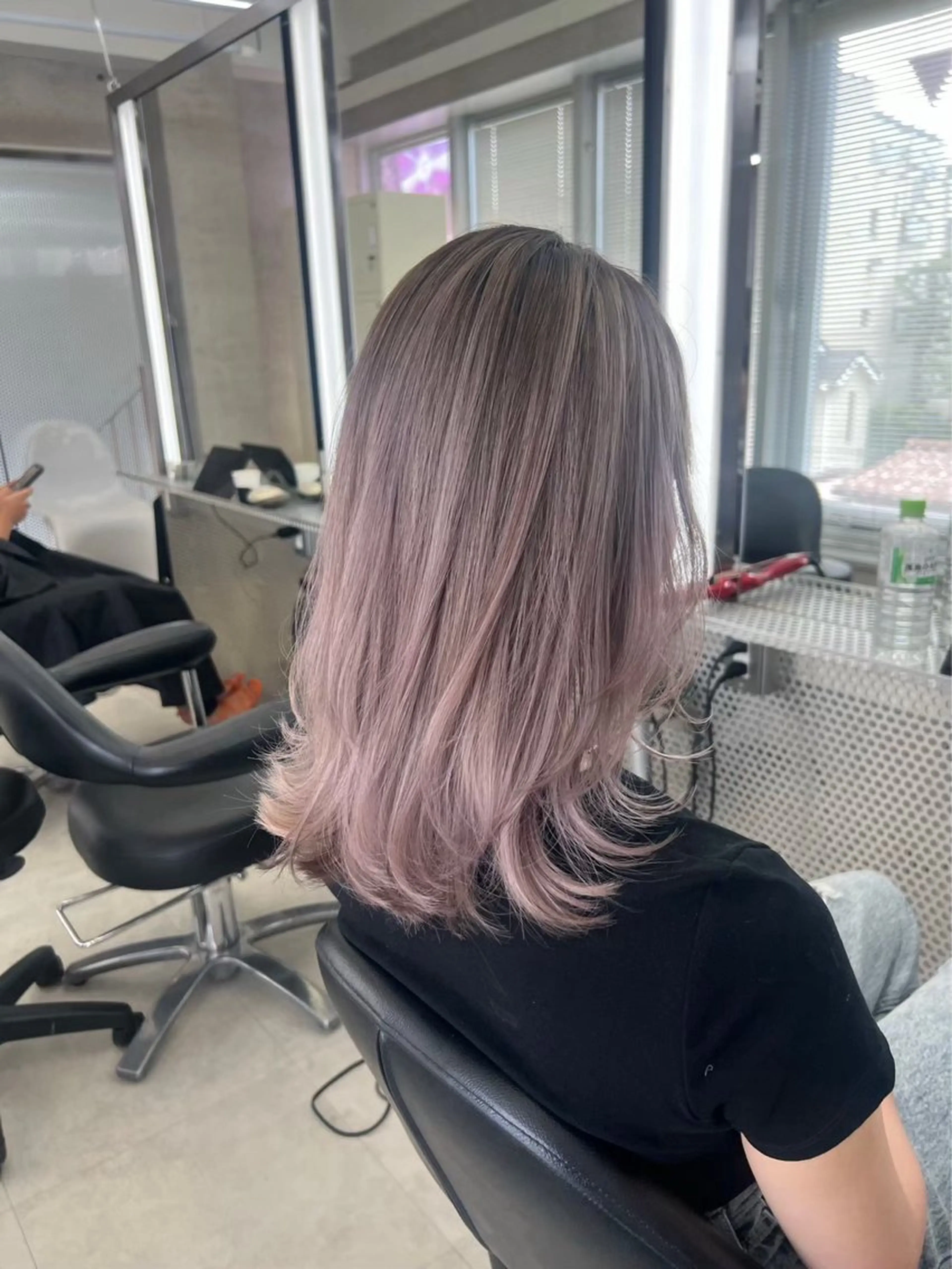 セミロング ヘアカラー ヘアセット 🫧バレイヤージュ/ ハイトーン/ミズキのヘアスタイル