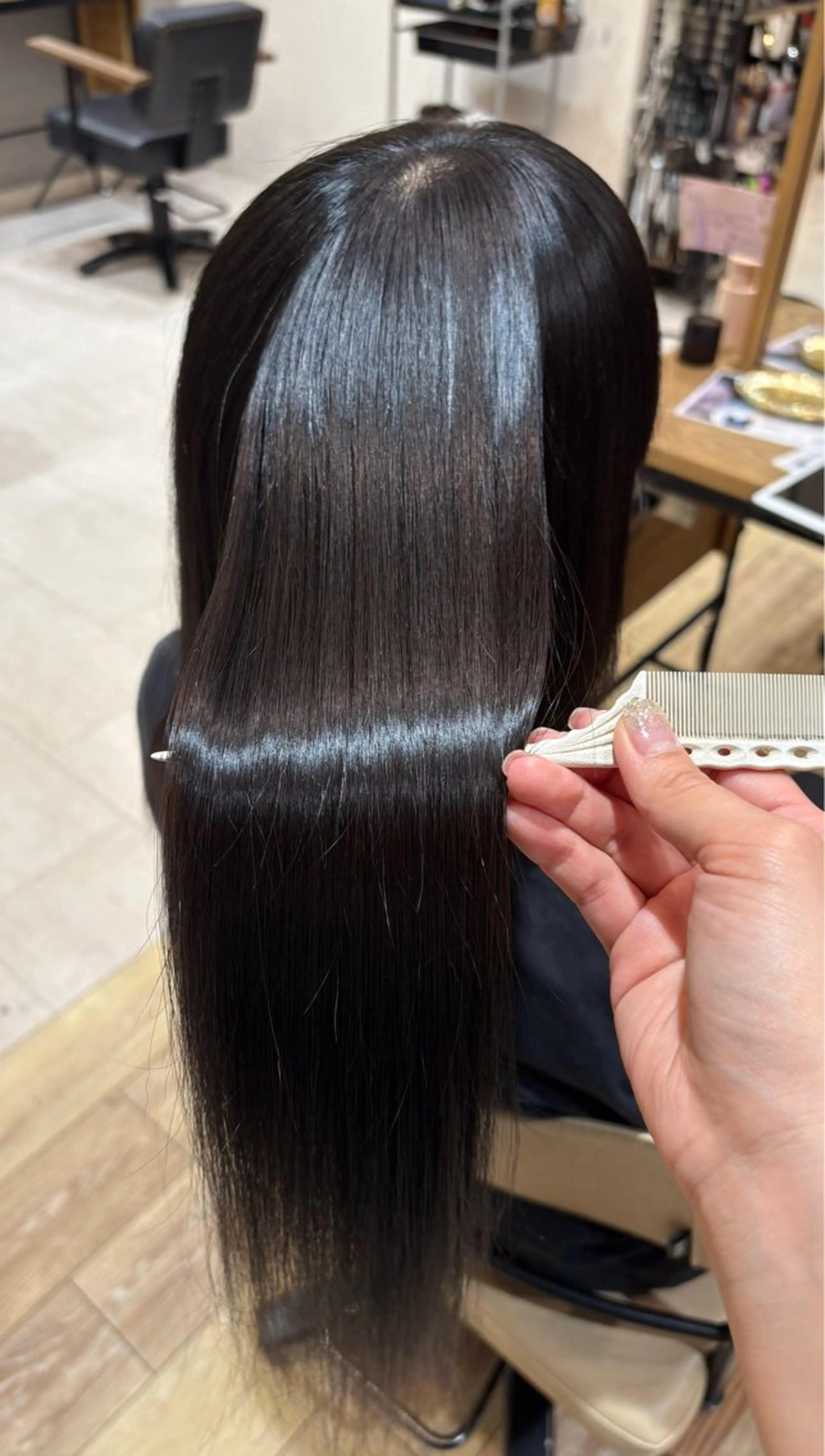 ロング 縮毛矯正 太田 鈴佳のヘアスタイル
