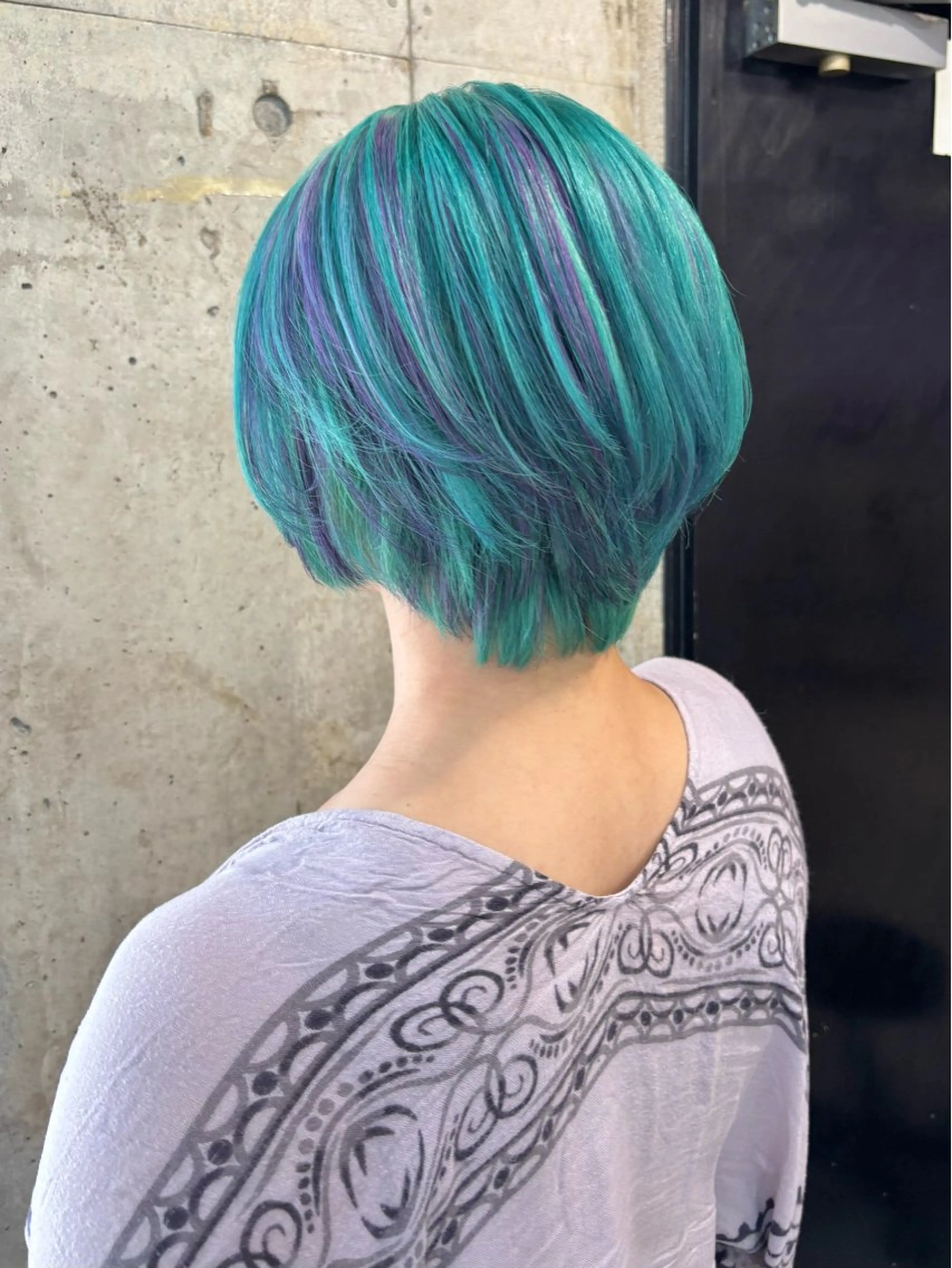 ショート カラー パープルカラー ヘアカラー lani hair salon所属・SHOTO ハイトー ン/ブロンドカラーのヘアスタイル