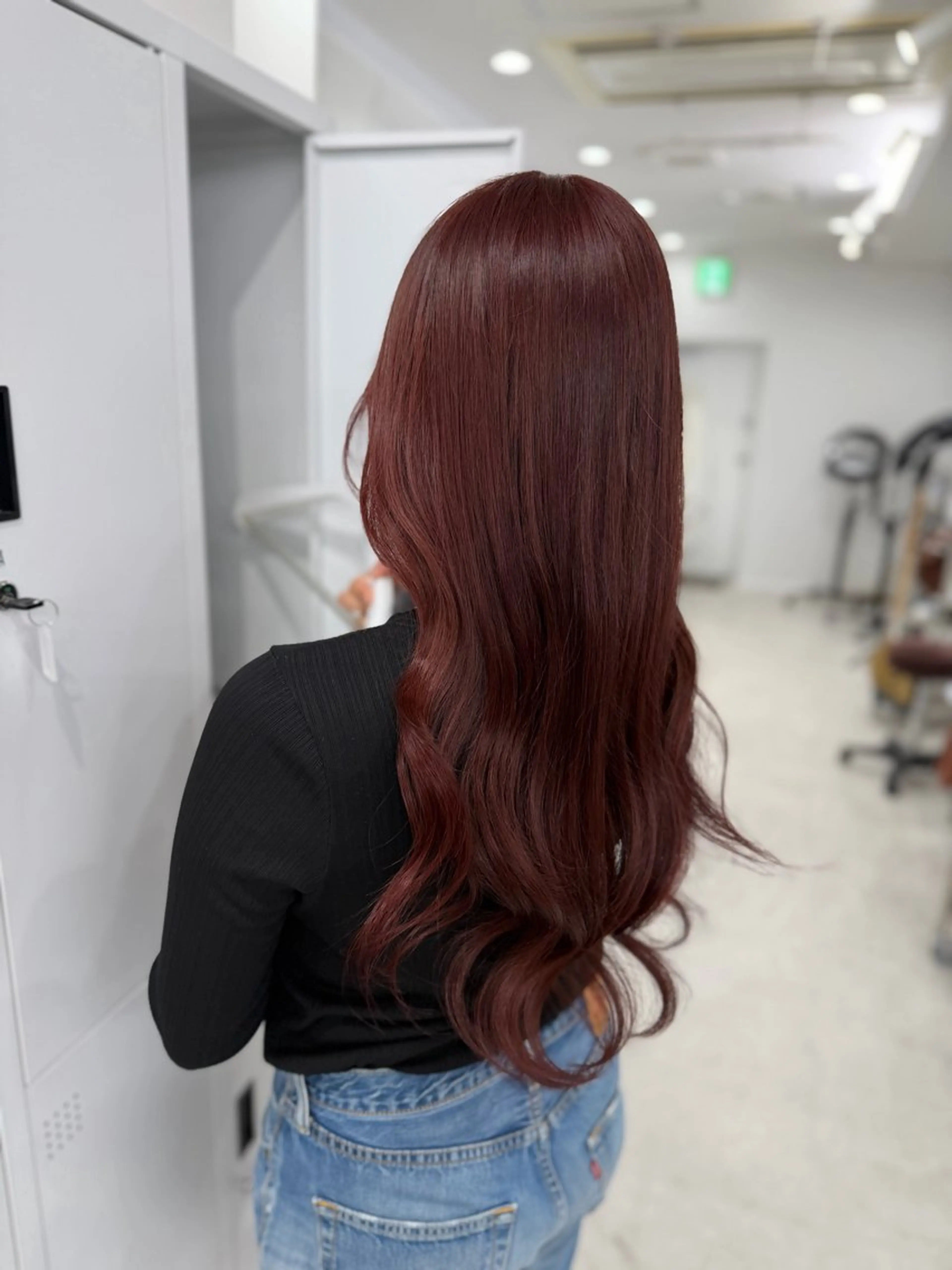 ロング ヘアカラー タマシロカリン 艶カラー/レイヤーのヘアスタイル