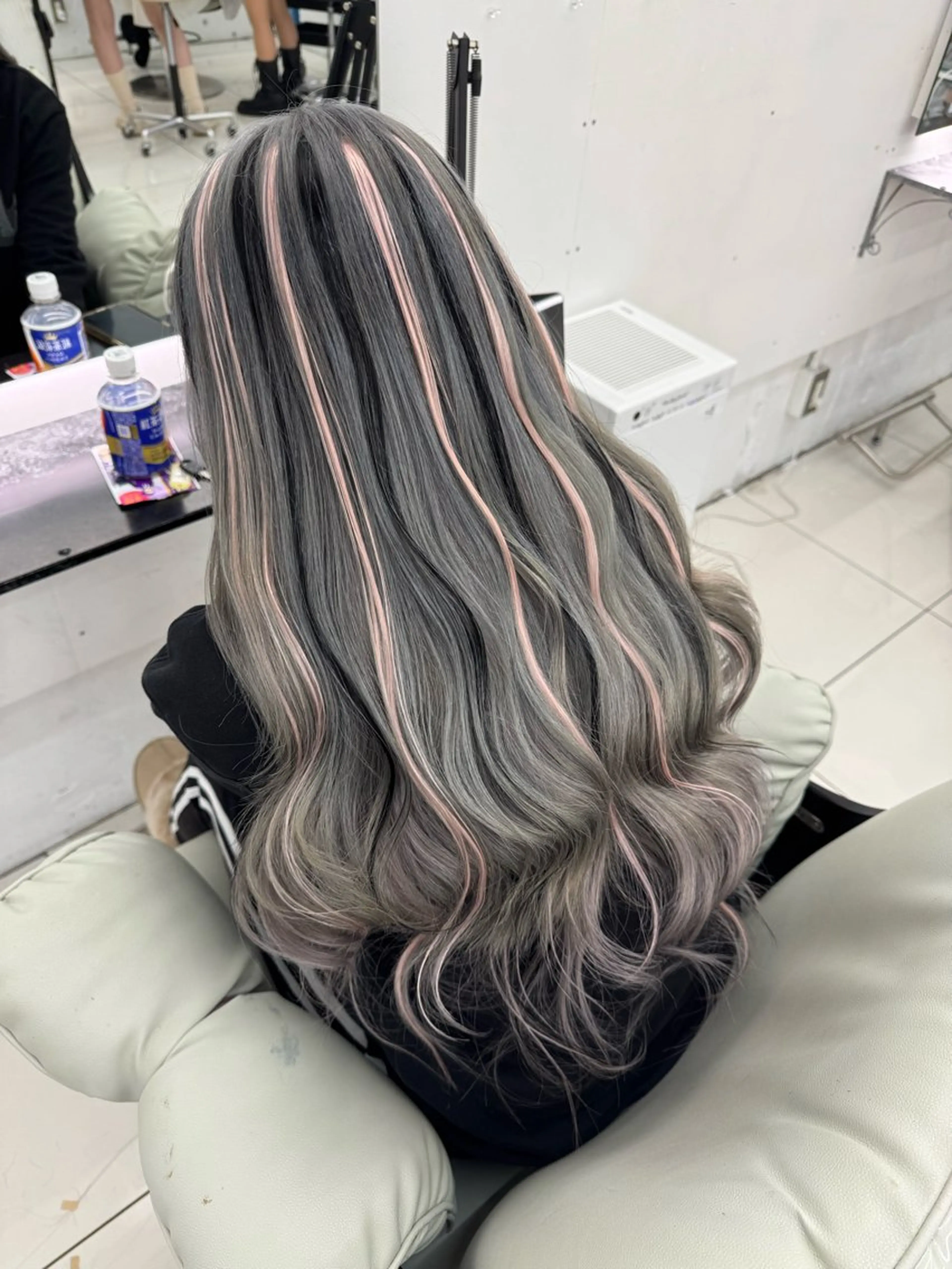 ロング カラー ブリーチ ハイライトカラー ハイライト ヘアカラー エクステ ミユル/ 盛れるエクステ🎀✨のヘアスタイル