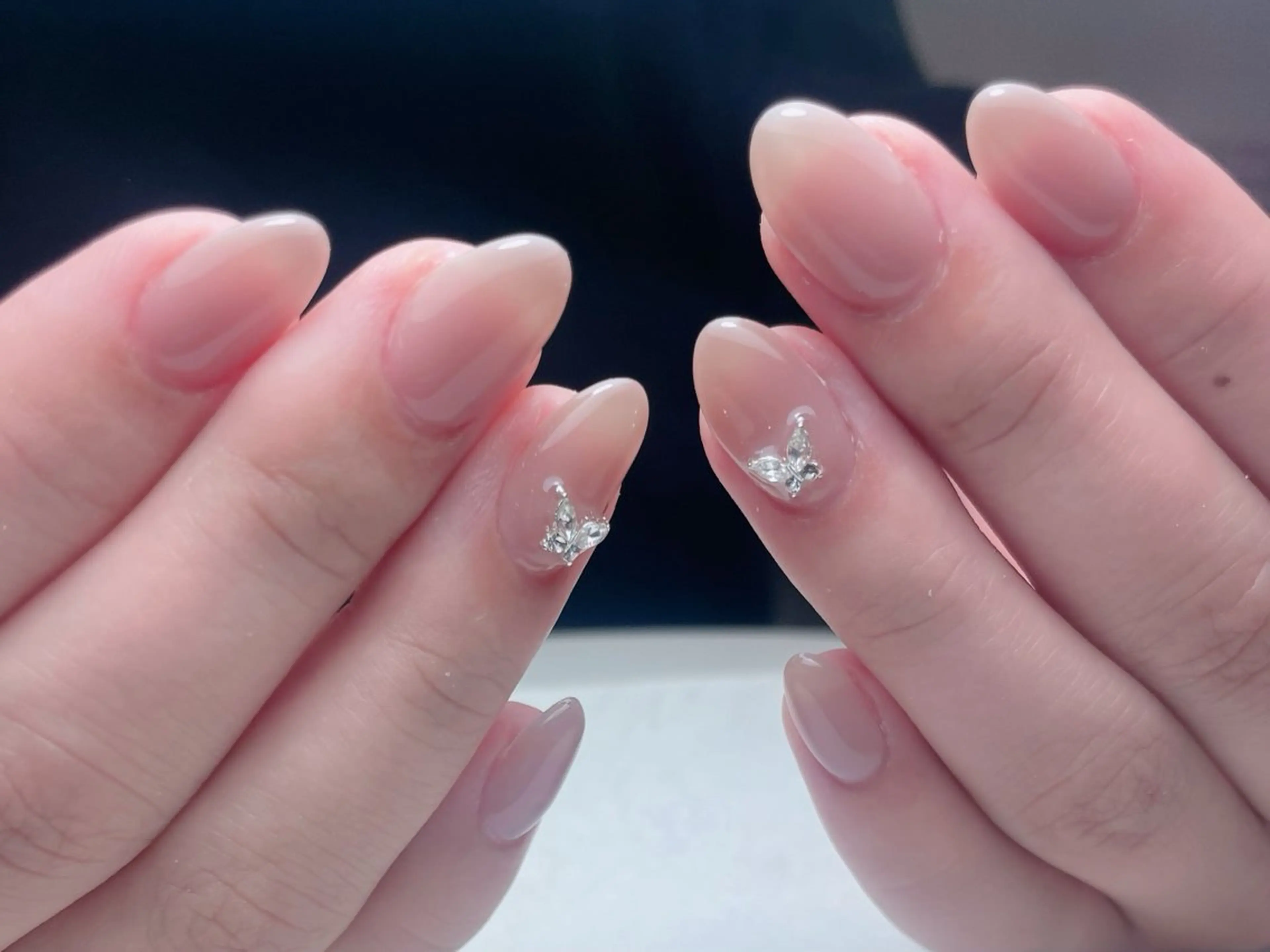 ネイル フレンチネイル ジェルネイル ガーリー ガラスフレンチ グラデーション 中野駅から2分 MEO NAILのネイルデザイン
