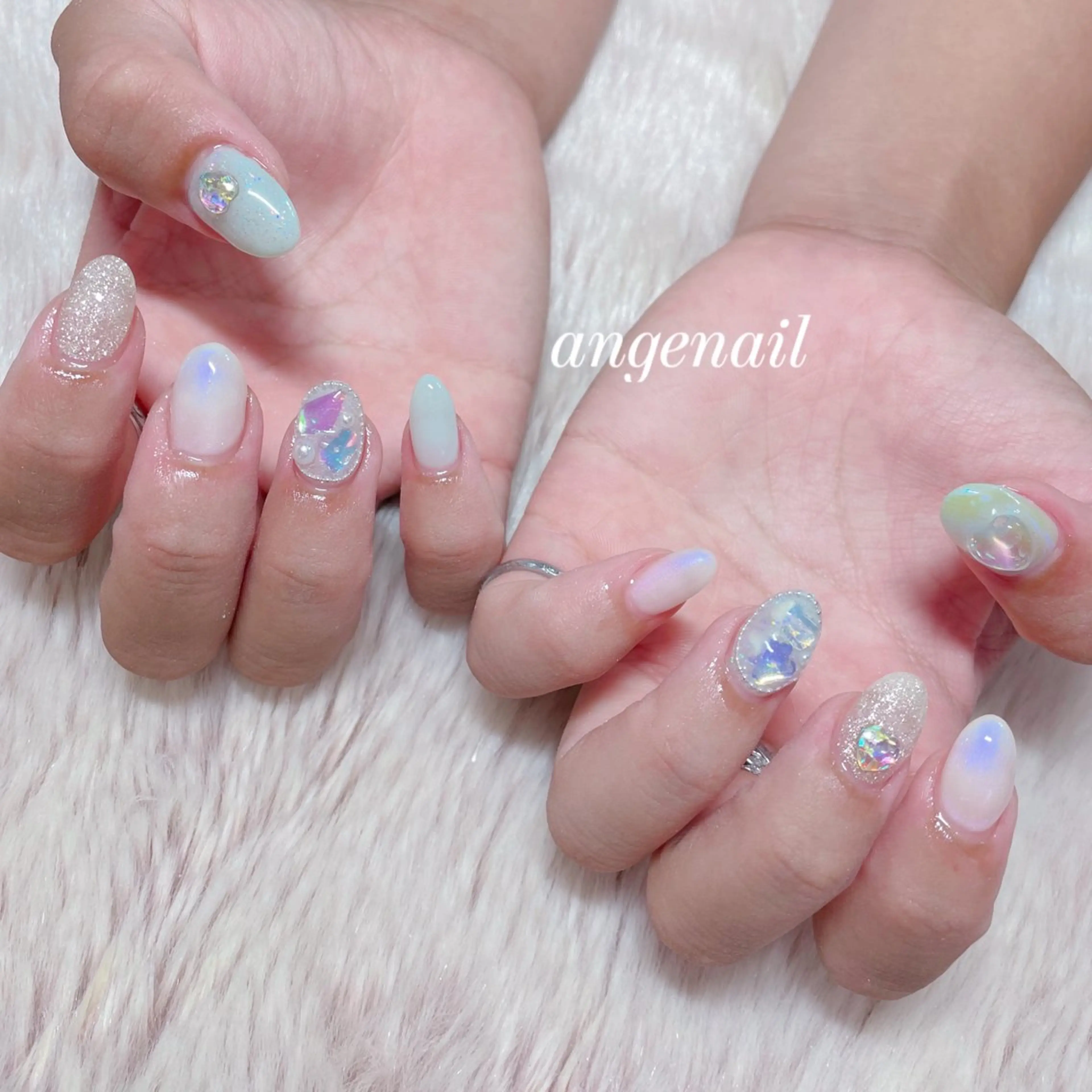 ネイル ハンドネイル オーナーネイリスト MAKIのネイルデザイン