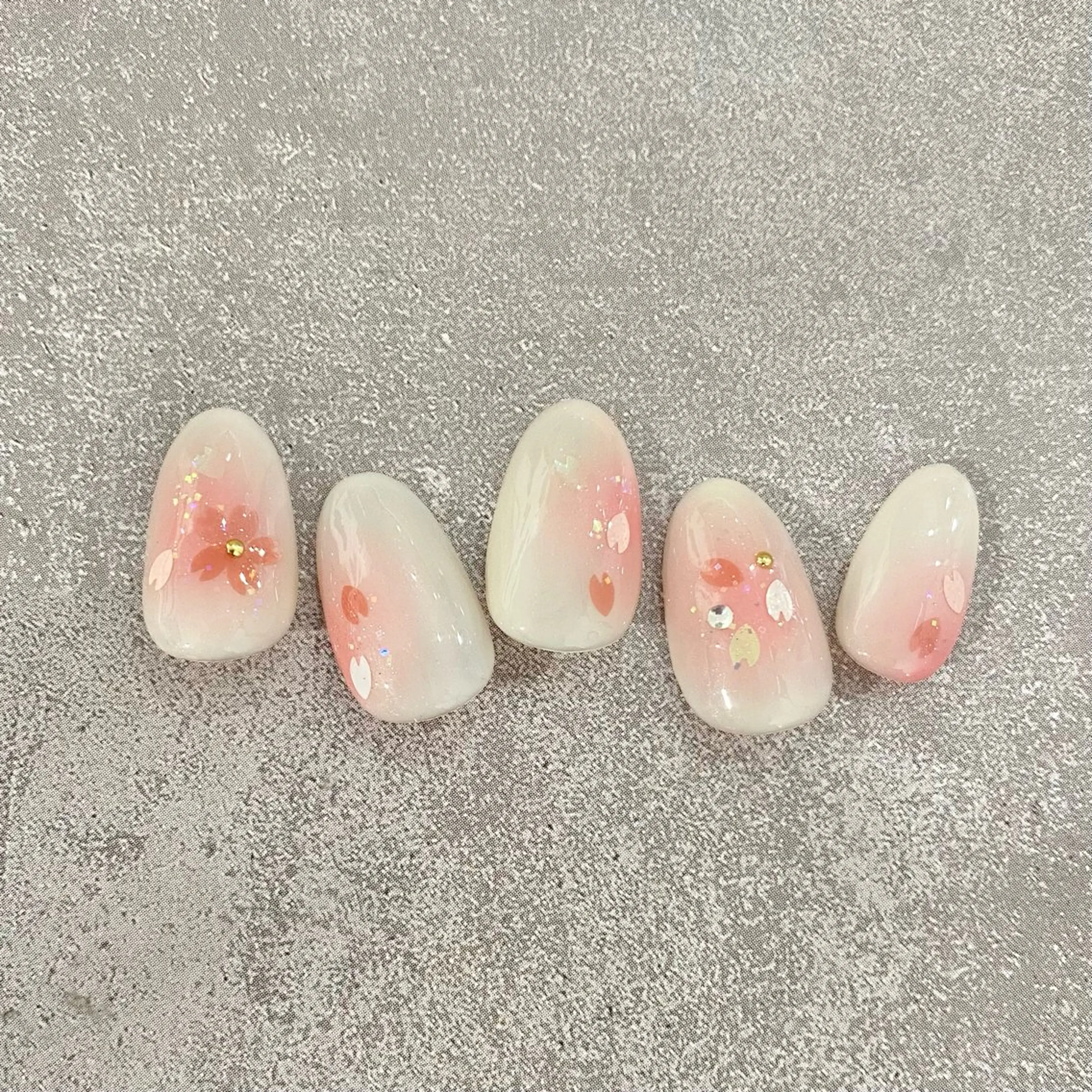 ネイル ハンドネイル フジタ エリカのネイルデザイン