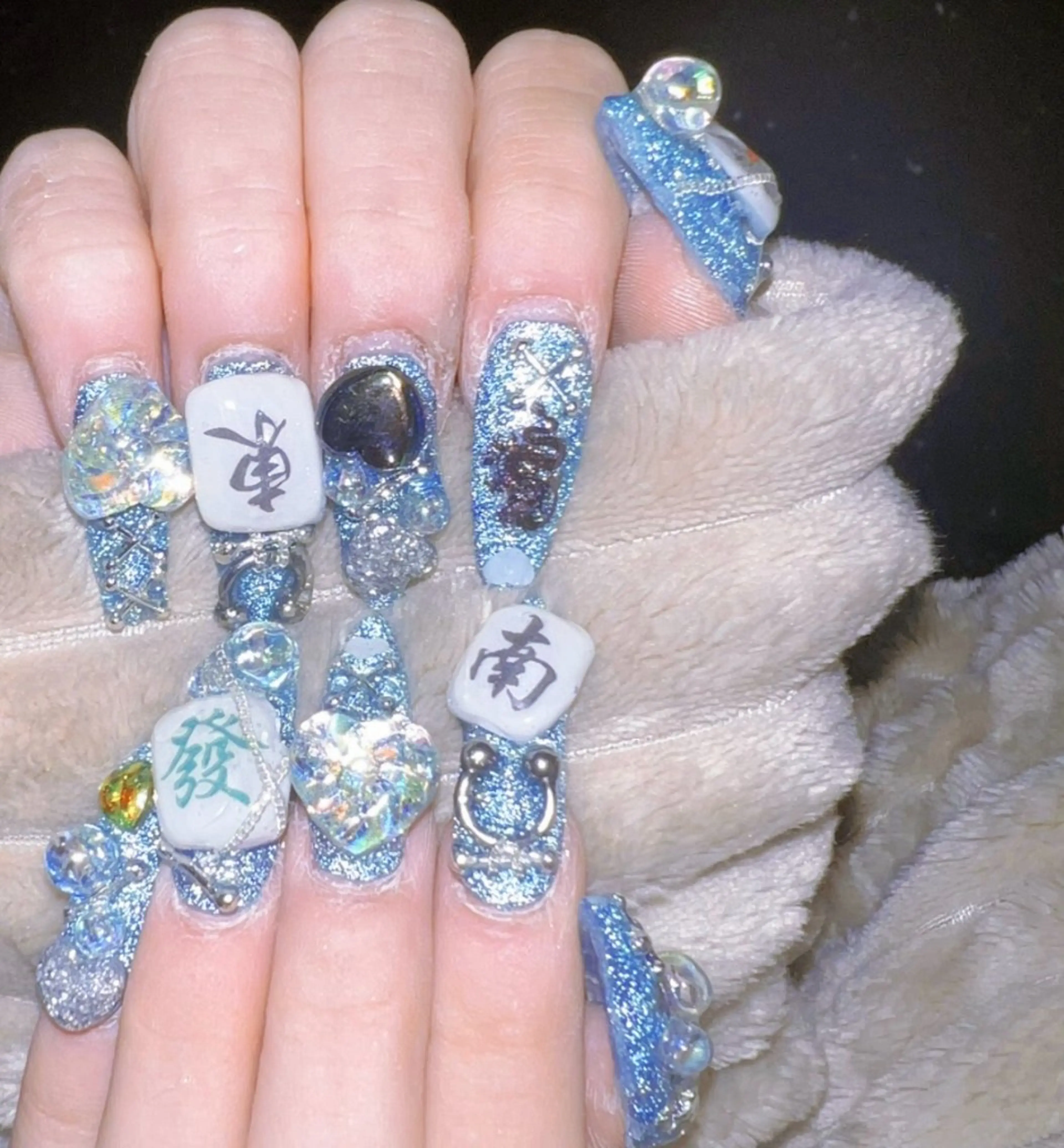 ネイル ハンドネイル CARAT カラットのネイルデザイン