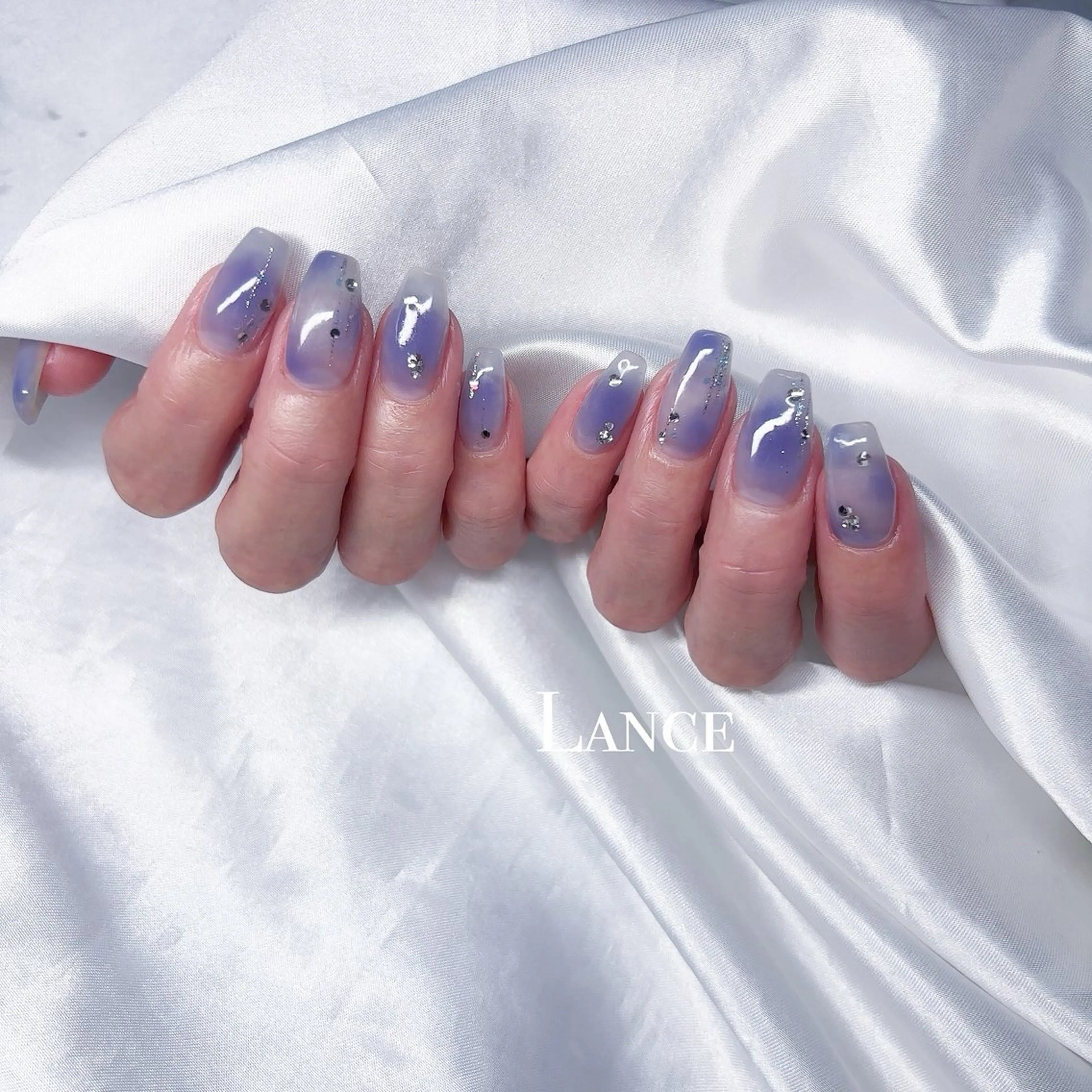 ネイル オーロラネイル フットネイル 氷ネイル・うるうるネイル キラキラネイル 韓国ネイル Lance nailのネイルデザイン