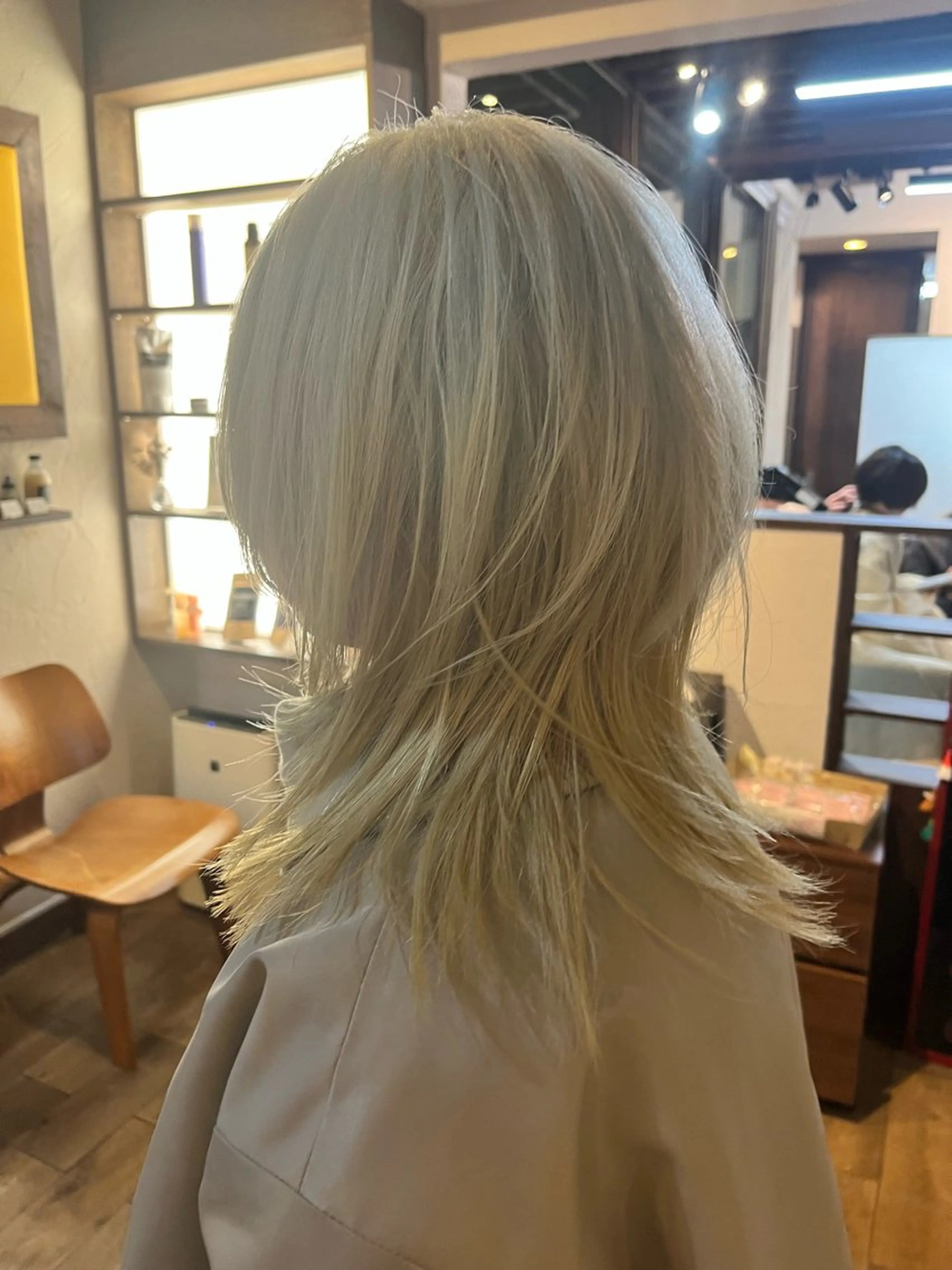 ミディアム 松本 茜のヘアスタイル