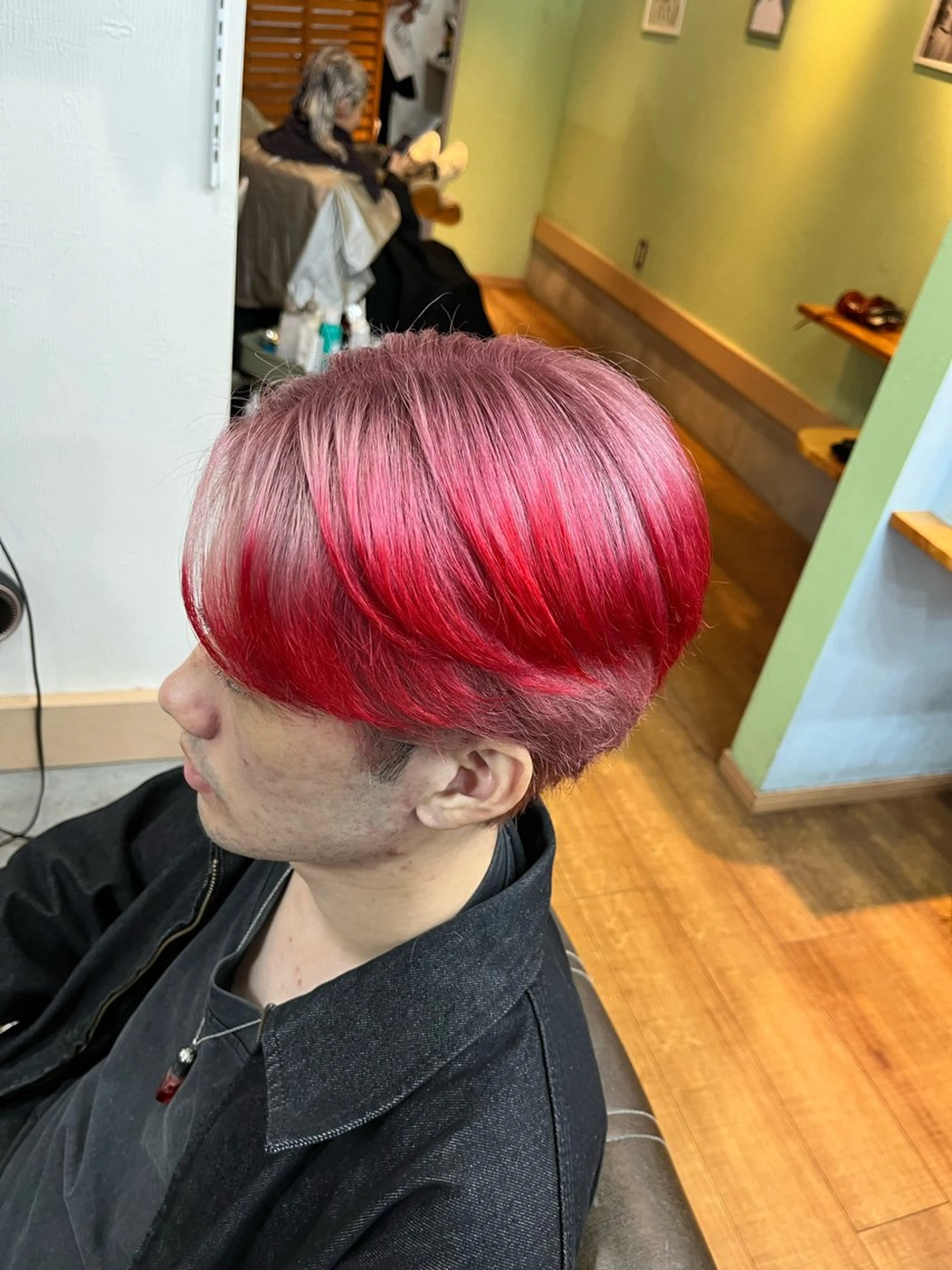 ショート カラー メンズ メンズブリーチ メンズインナーカラー ブリーチ ダブルカラー インナーカラー ヘアカラー トリートメント 🫧ハイトーン/ ブリーチ🫧白石航汰のヘアスタイル