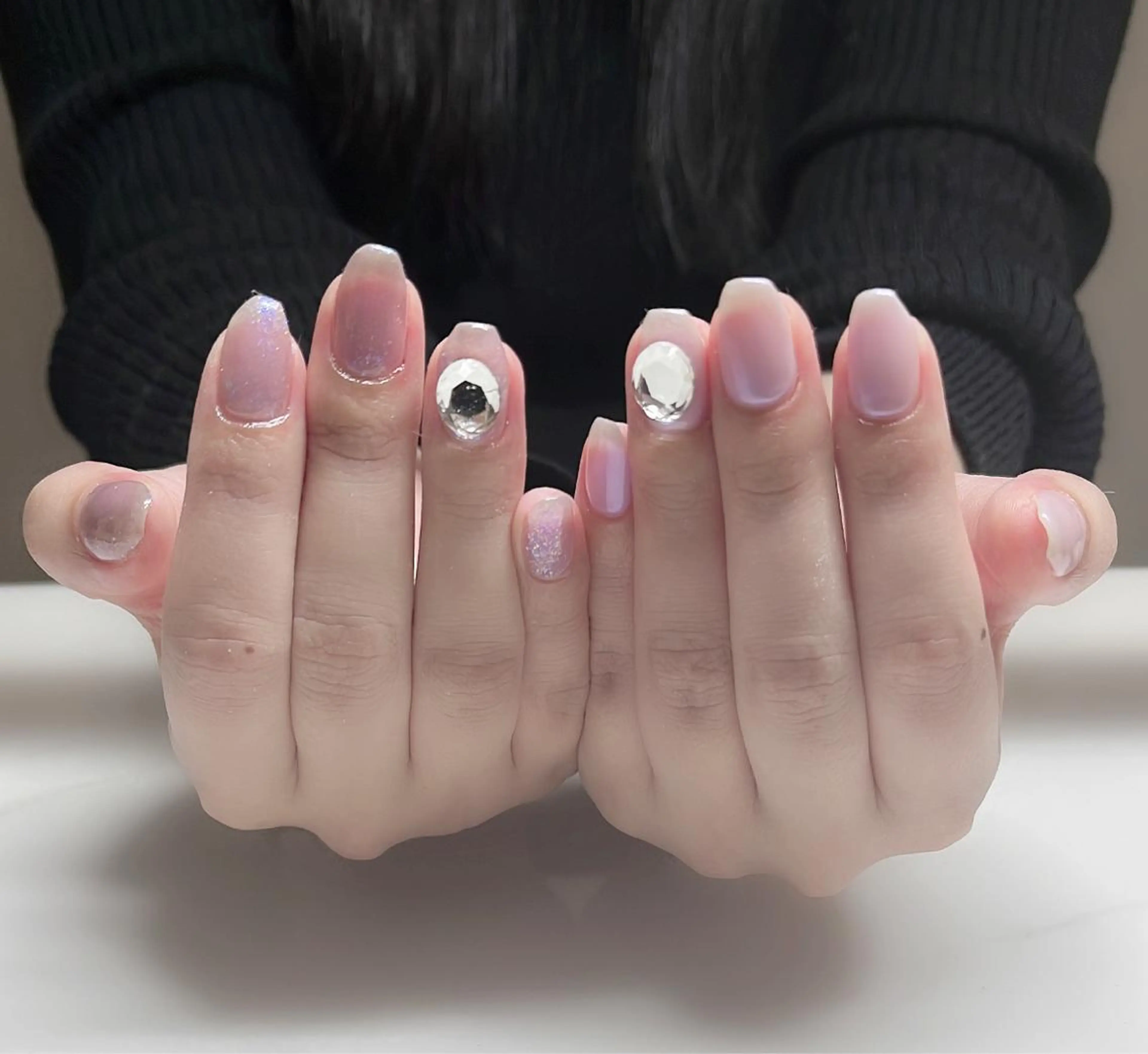 ネイル オーロラネイル べっ甲ネイル クリアネイル 氷ネイル・うるうるネイル 韓国ネイル ハンドネイル KARI ネイルサロンのネイルデザイン