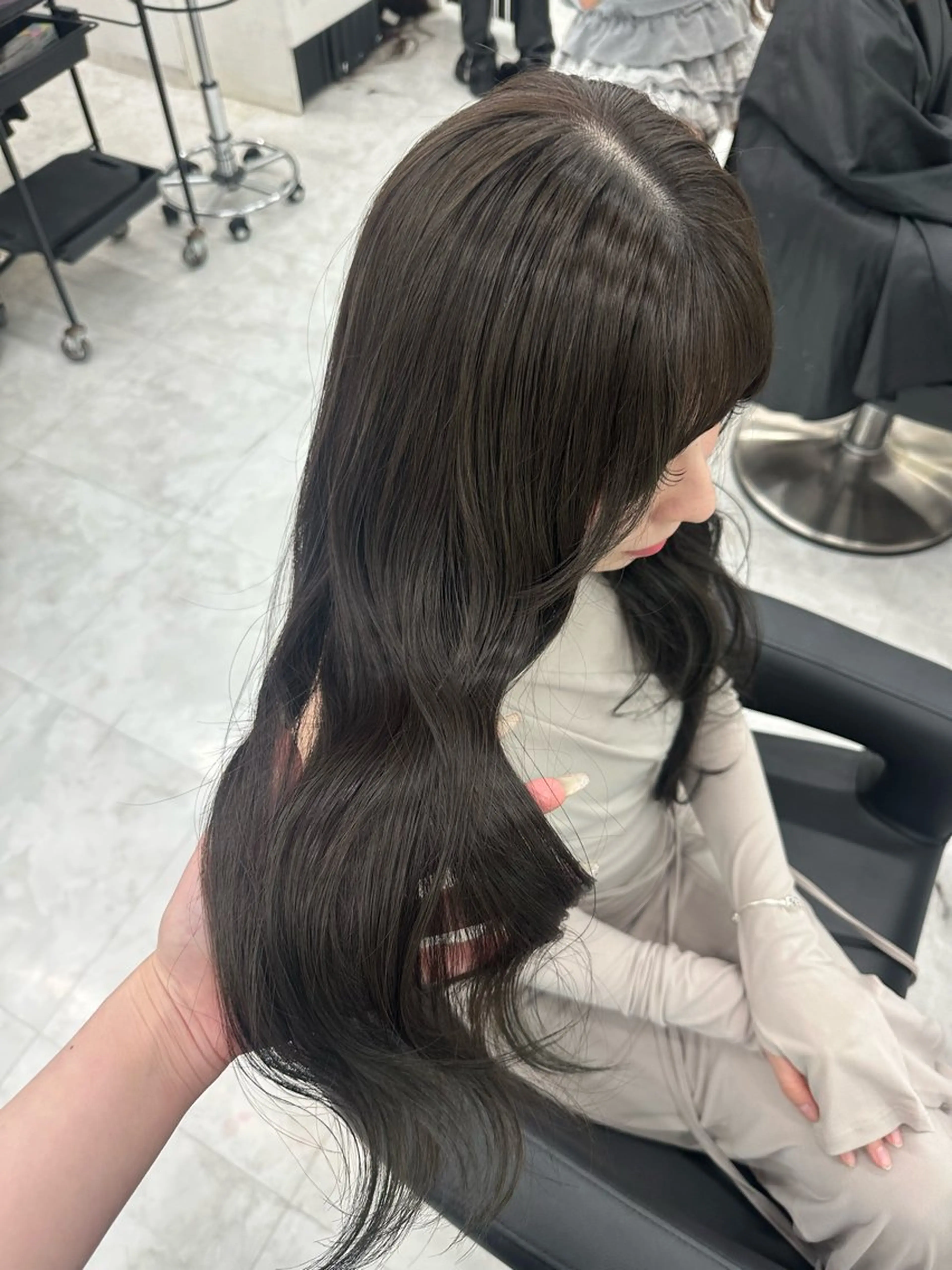 ロング カラー ヘアアレンジ カット ヘアカラー トリートメント 大人っぽ中韓レディ ヘア🤍MAOのヘアスタイル