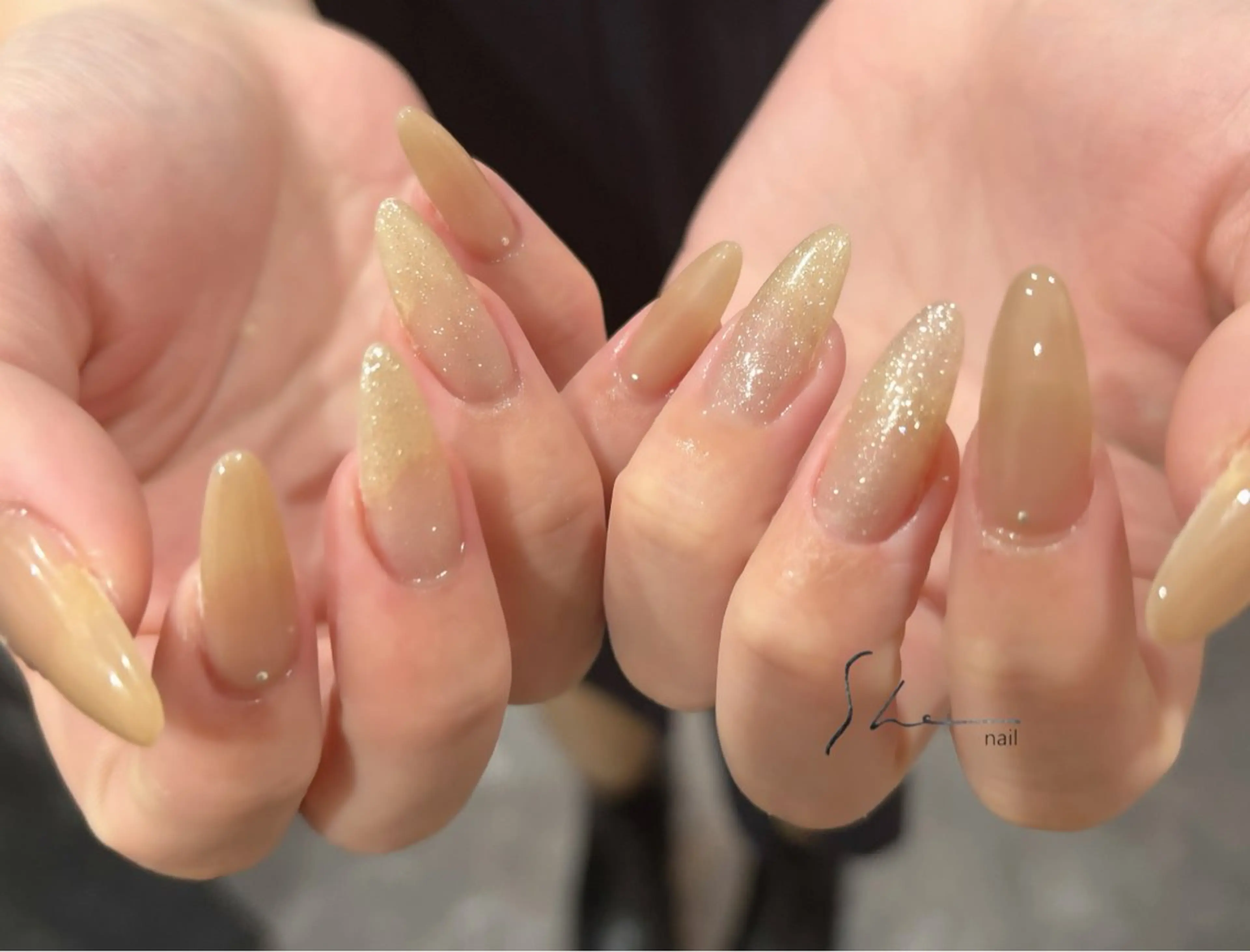 ネイル ラメ(グリッター) シンプルネイル ハンドネイル SHE adusaのネイルデザイン