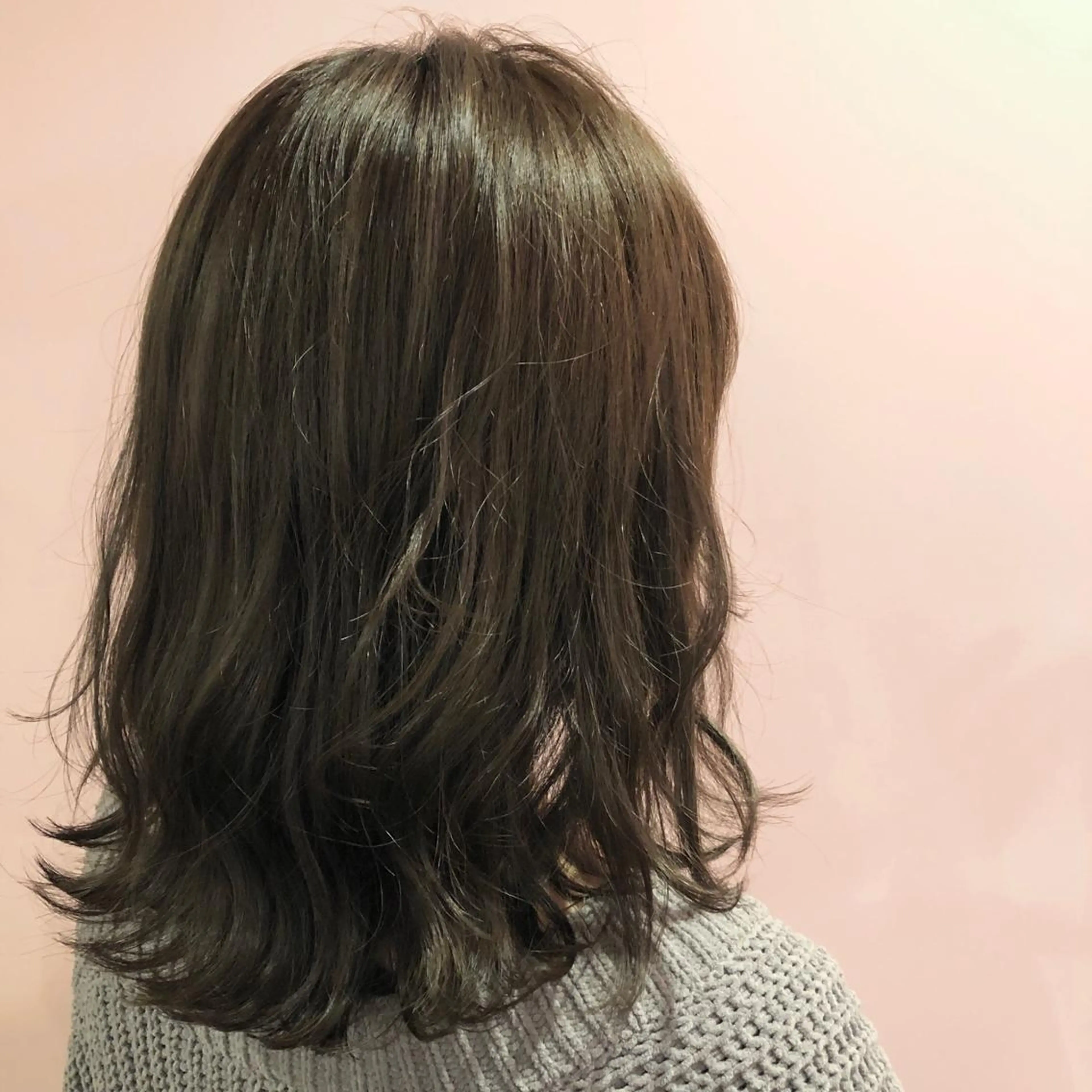 ミディアム カラー ブラウンカラー ショコラブラウン カット ヘアカラー トリートメント ✨髪質改善縮毛矯正✨ 宇田川修平のエステ・リラクイメージ