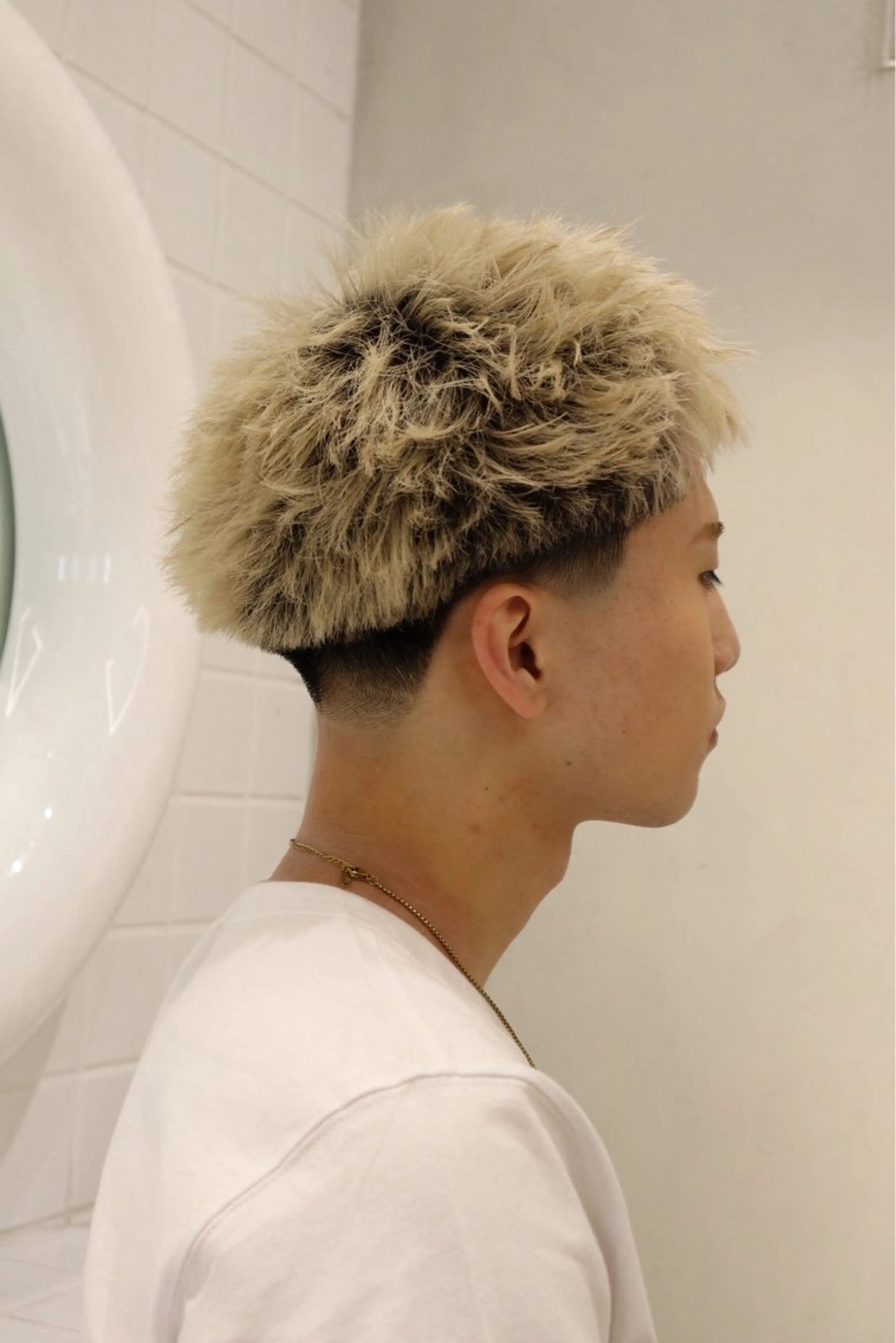 ショート メンズ フェードカット メンズショート スパイキーショート ショートヘア カット トリートメント MEN’S SALON HAVANA所属・渋谷/フェード /メンズパーマ/千尋のヘアスタイル