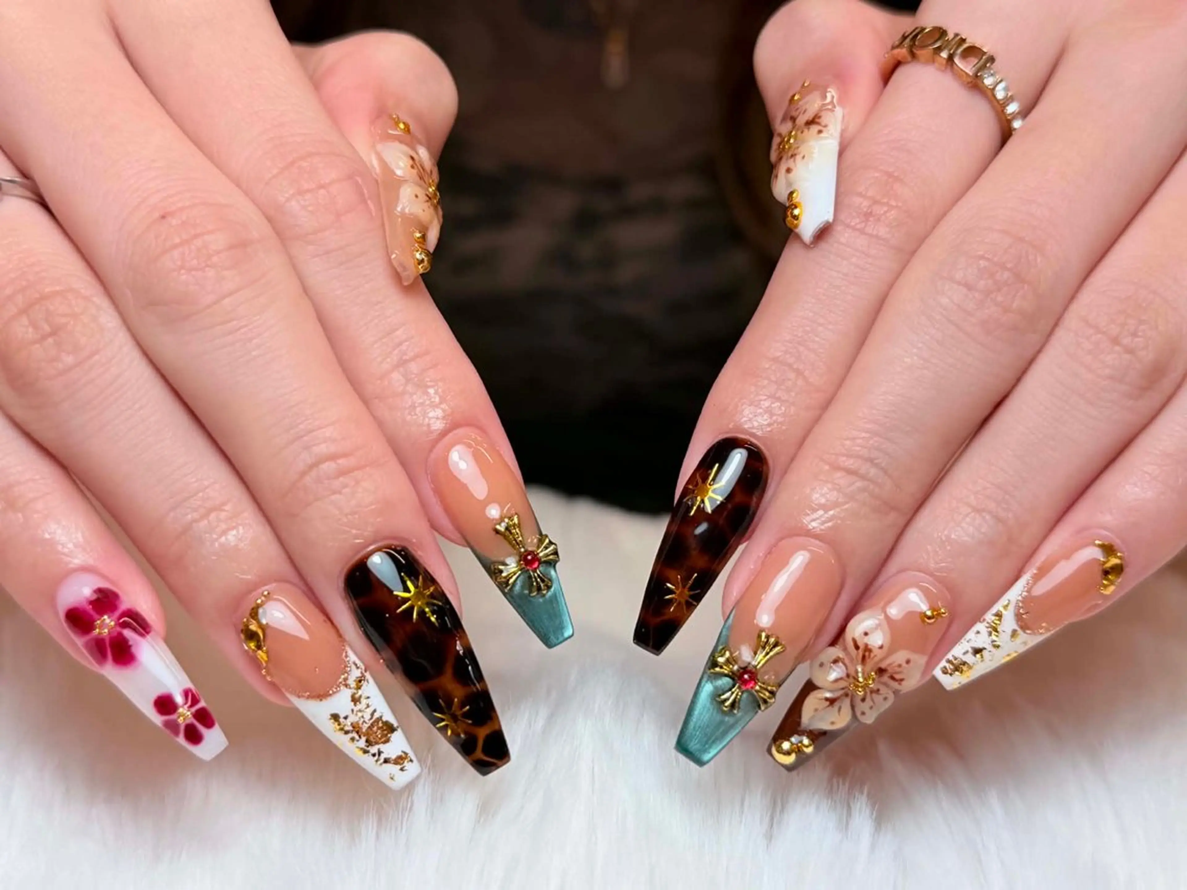 ネイル チークネイル 長さ出し フレンチネイル ジェルネイル グラデーション ハンドネイル RIBON nail 高田馬場のネイルデザイン