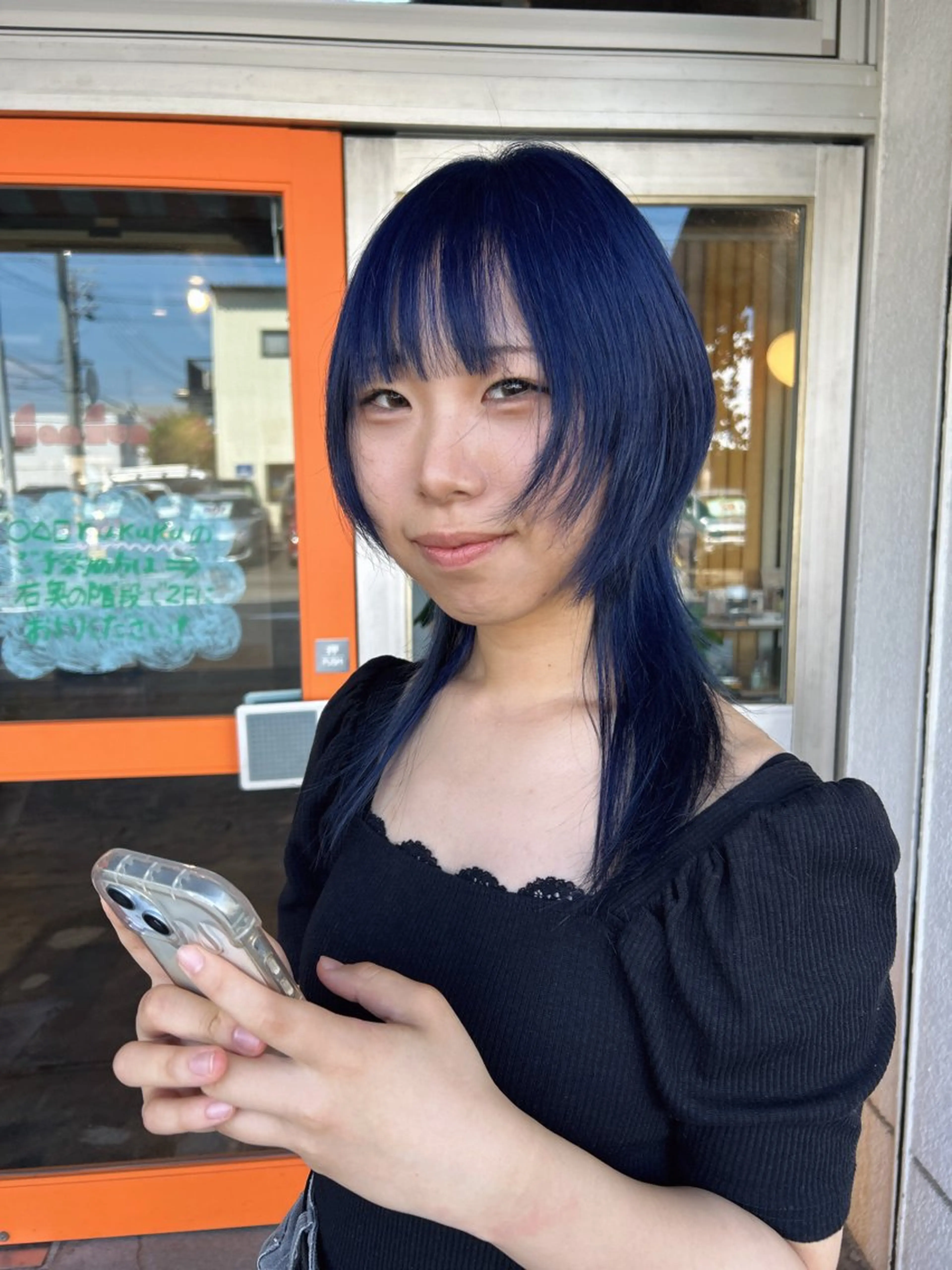 セミロング カラー ブリーチ ブルーカラー ウルフカット shiho/レイヤー /透明感カラーのヘアスタイル