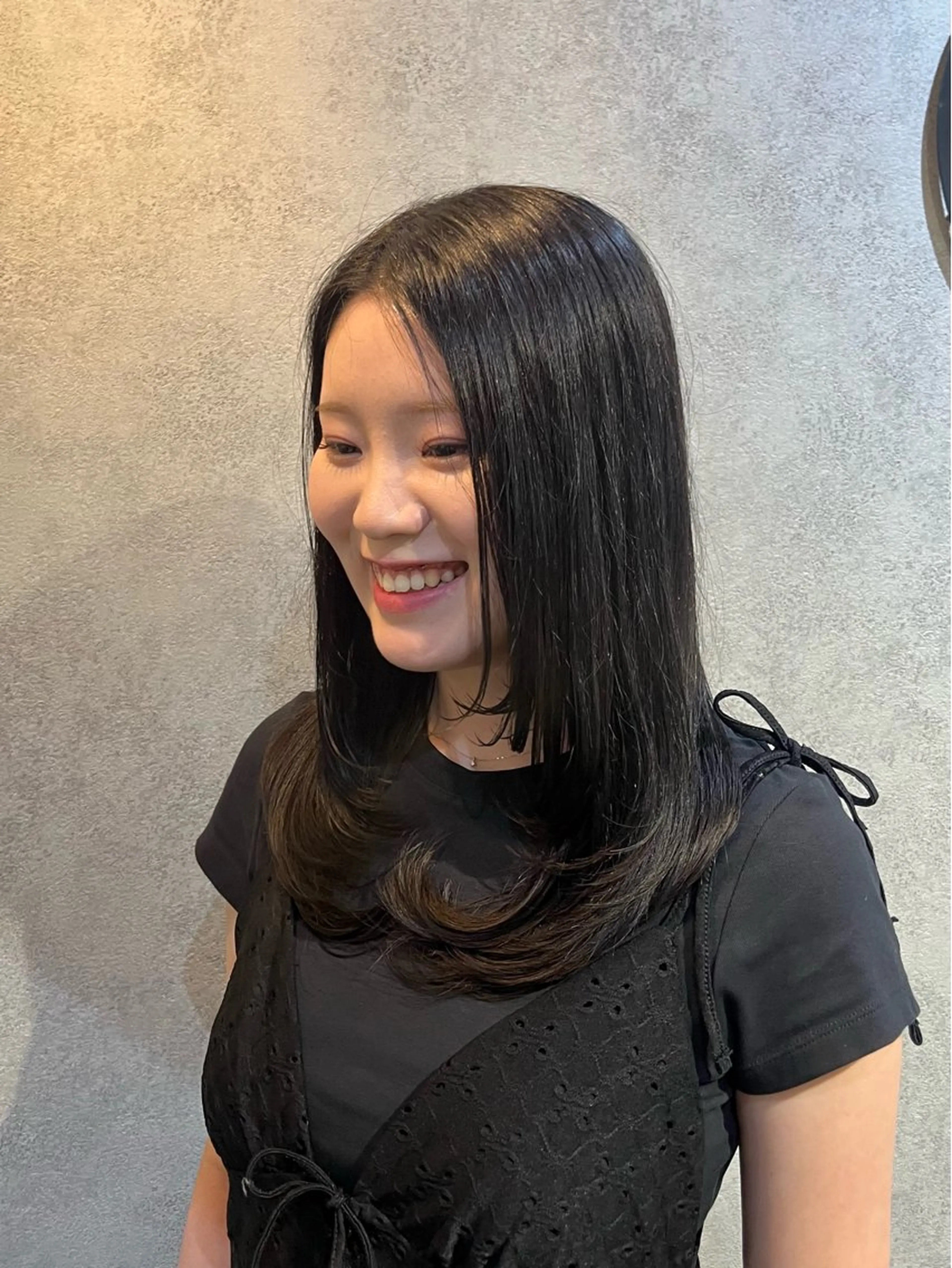 ミディアム 暖色カラー/パラッと Bob/モエのヘアスタイル