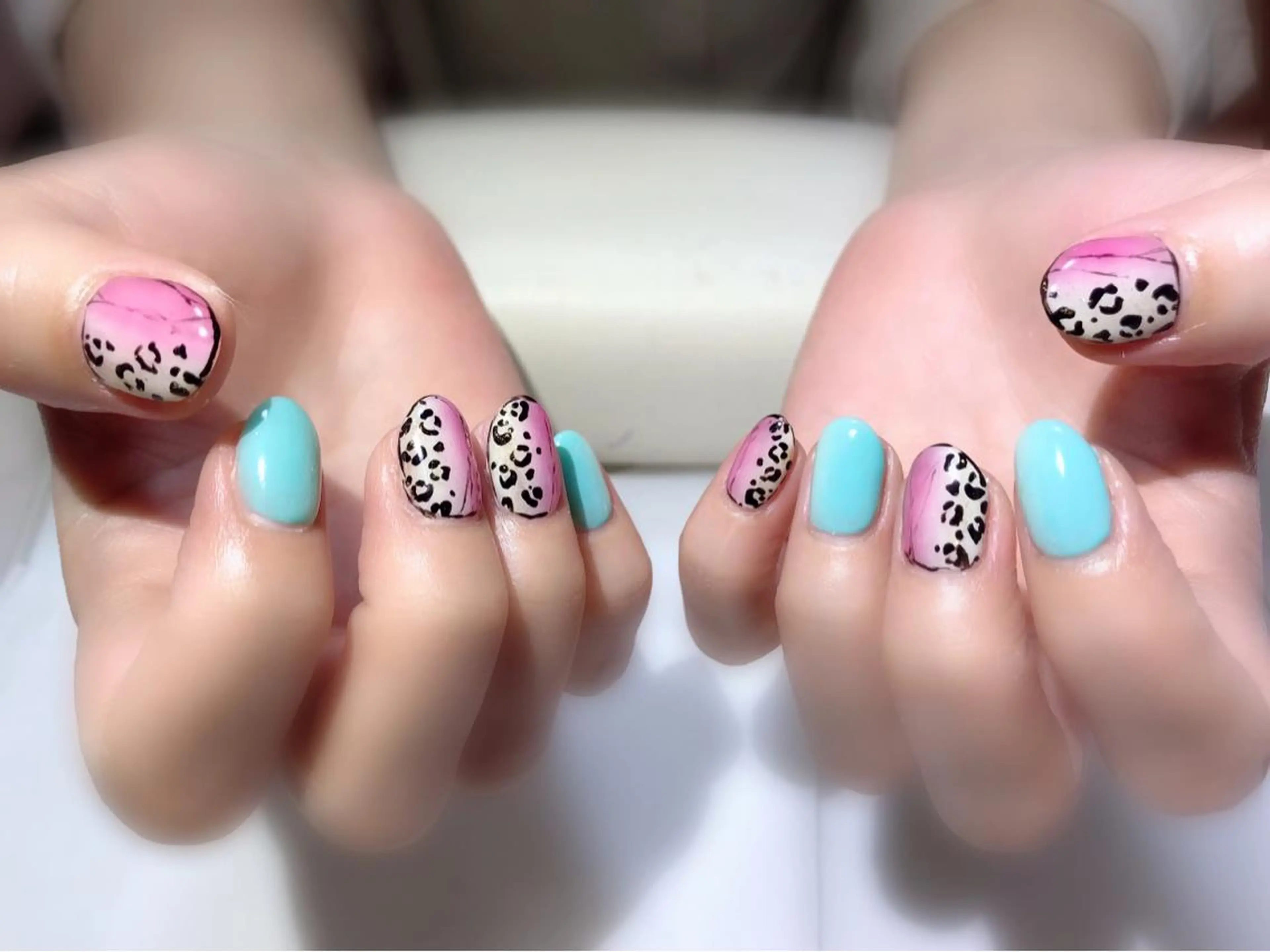 ネイル アニマル柄 フットネイル ニュアンスネイル シンプルネイル 春ネイル ハンドネイル nail fufla ♡yamane♡のネイルデザイン