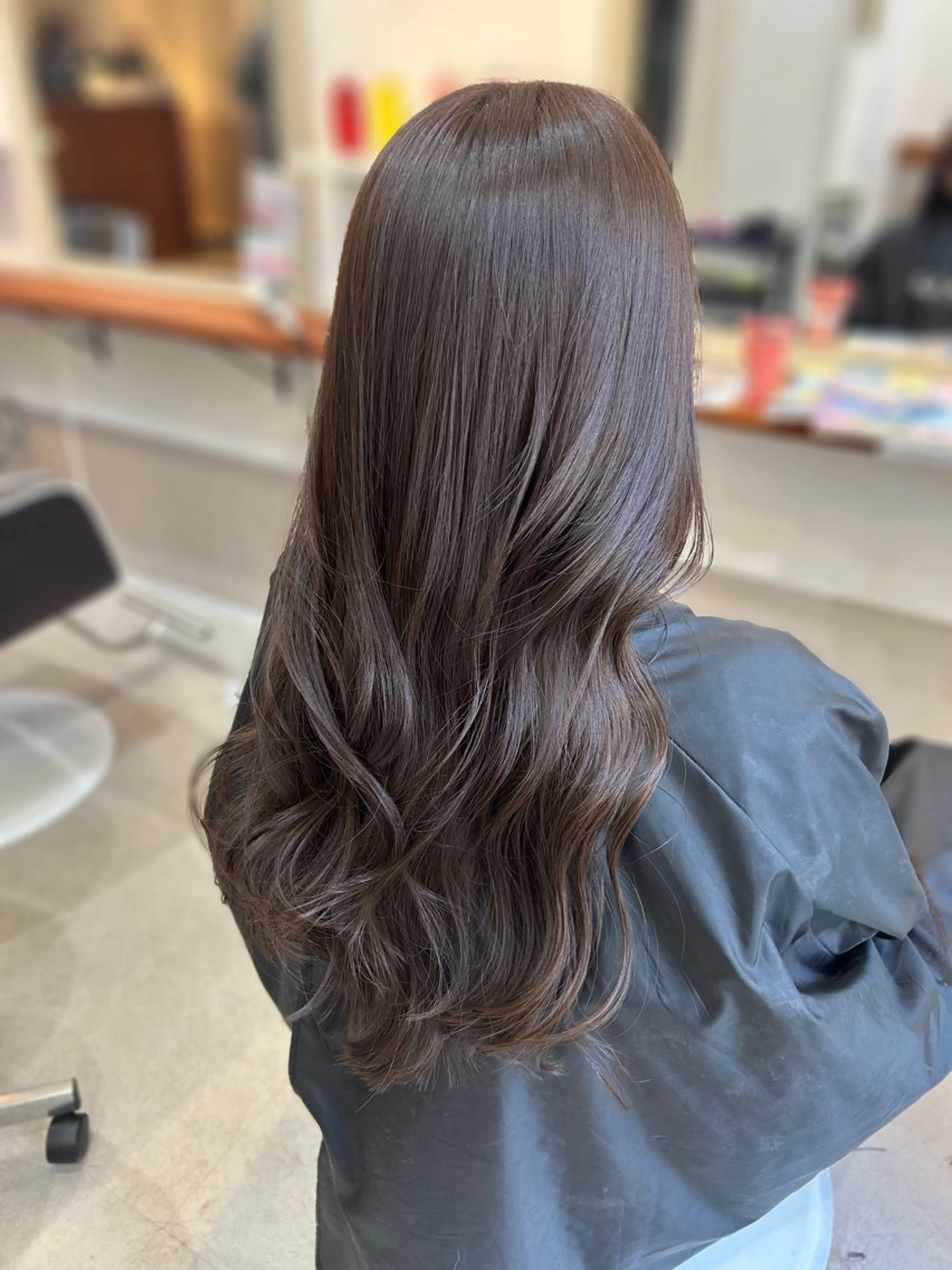 ロング カラー 黒髪 ブラウンカラー チョコレートブラウン 縮毛矯正 カット ヘアカラー トリートメント CIEL大名店 Aujua認定サロン【シエル】所属・お顔周り/オリーブ/ Wカラー/mei大名のヘアスタイル